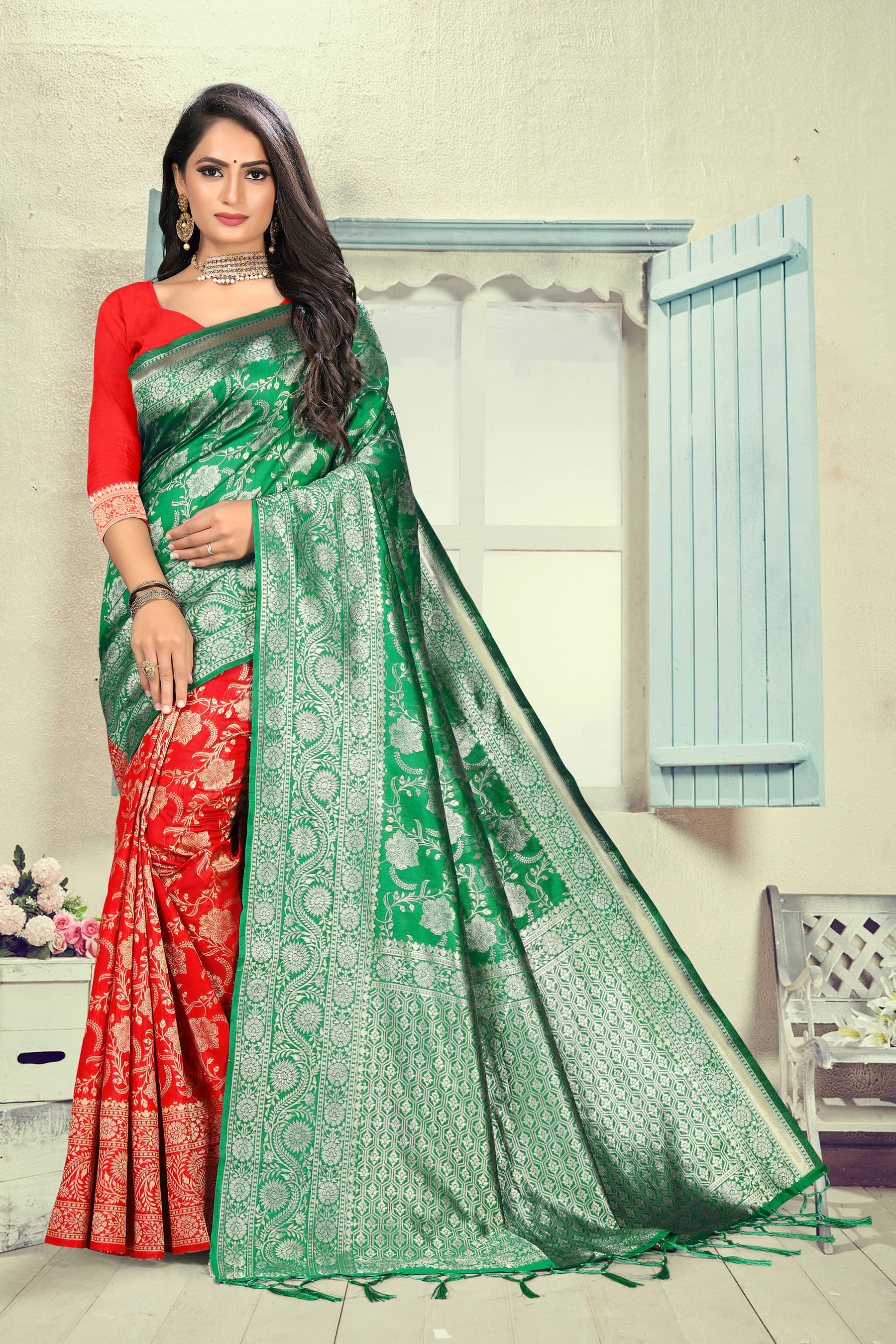 VEDANT VASTRAM Art Silk Self Design Saree With Unstitched Blouse Piece ( Green ) VEDANT VASTRAM Art Silk Self Design Saree With Unstitched Blouse Piece ( Green )