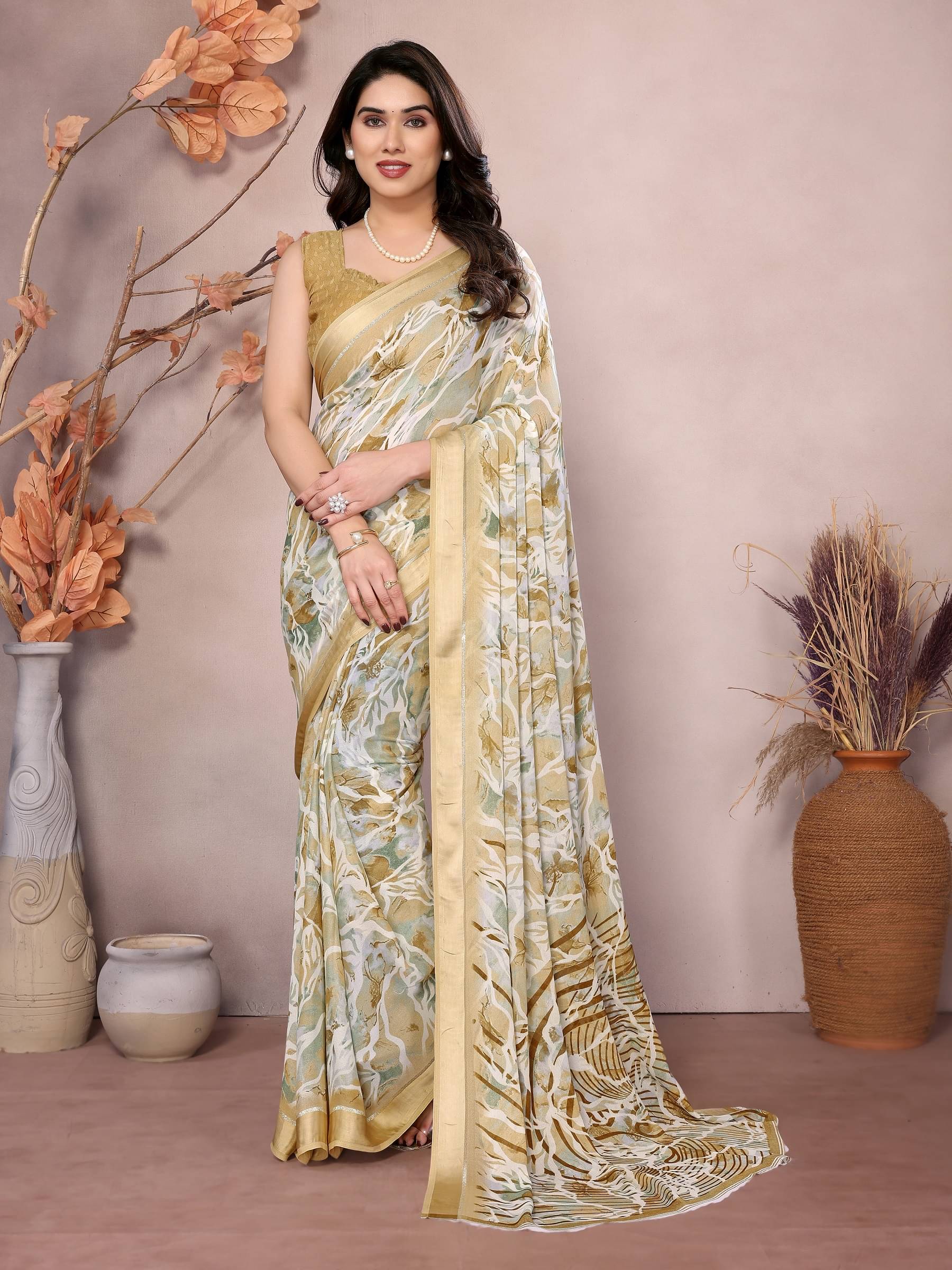 VEDANT VASTRAM Chiffon Printed Saree With Unstitched Blouse Piece ( Yellow ) VEDANT VASTRAM Chiffon Printed Saree With Unstitched Blouse Piece ( Yellow )