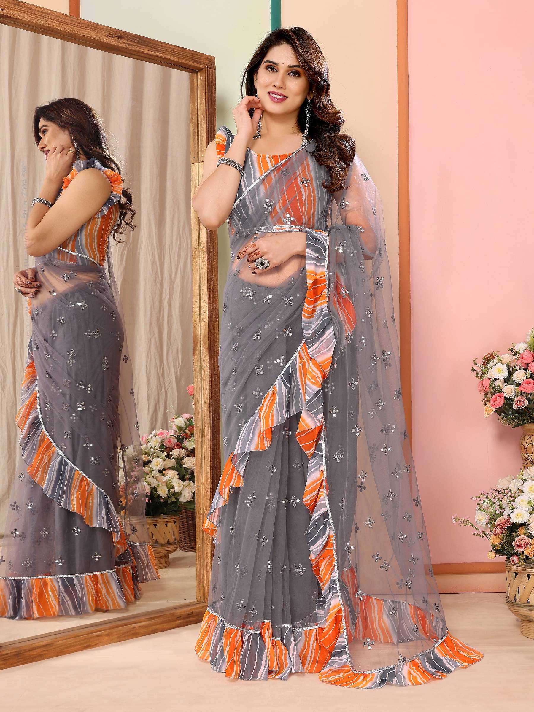VEDANT VASTRAM Net Embroidered Saree With Unstitched Blouse Piece ( Grey ) VEDANT VASTRAM Net Embroidered Saree With Unstitched Blouse Piece ( Grey )