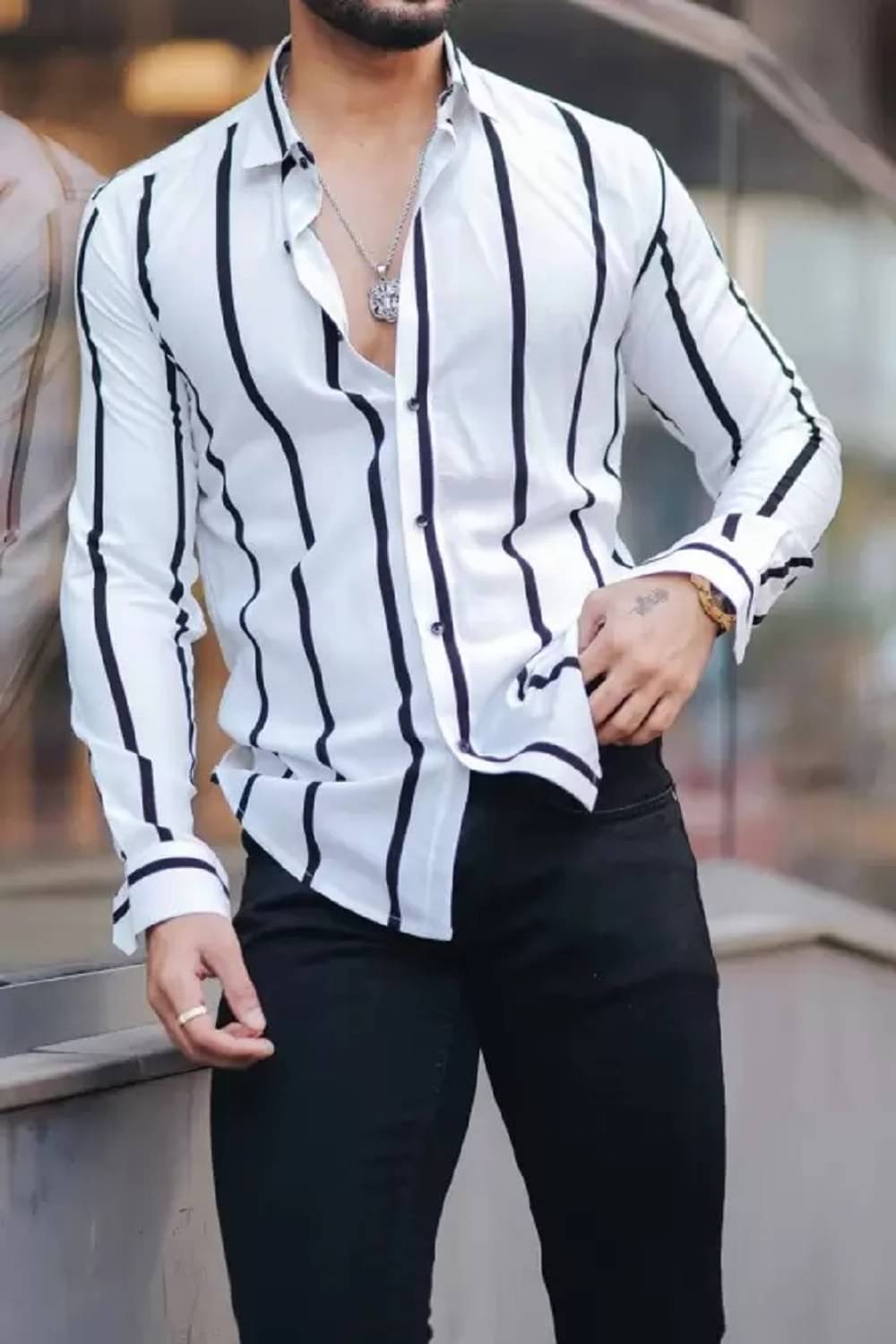    			ARZ Poly Cotton Regular Fit Striped Full Sleeves Men's Casual Shirt - White ( Pack of 1 )