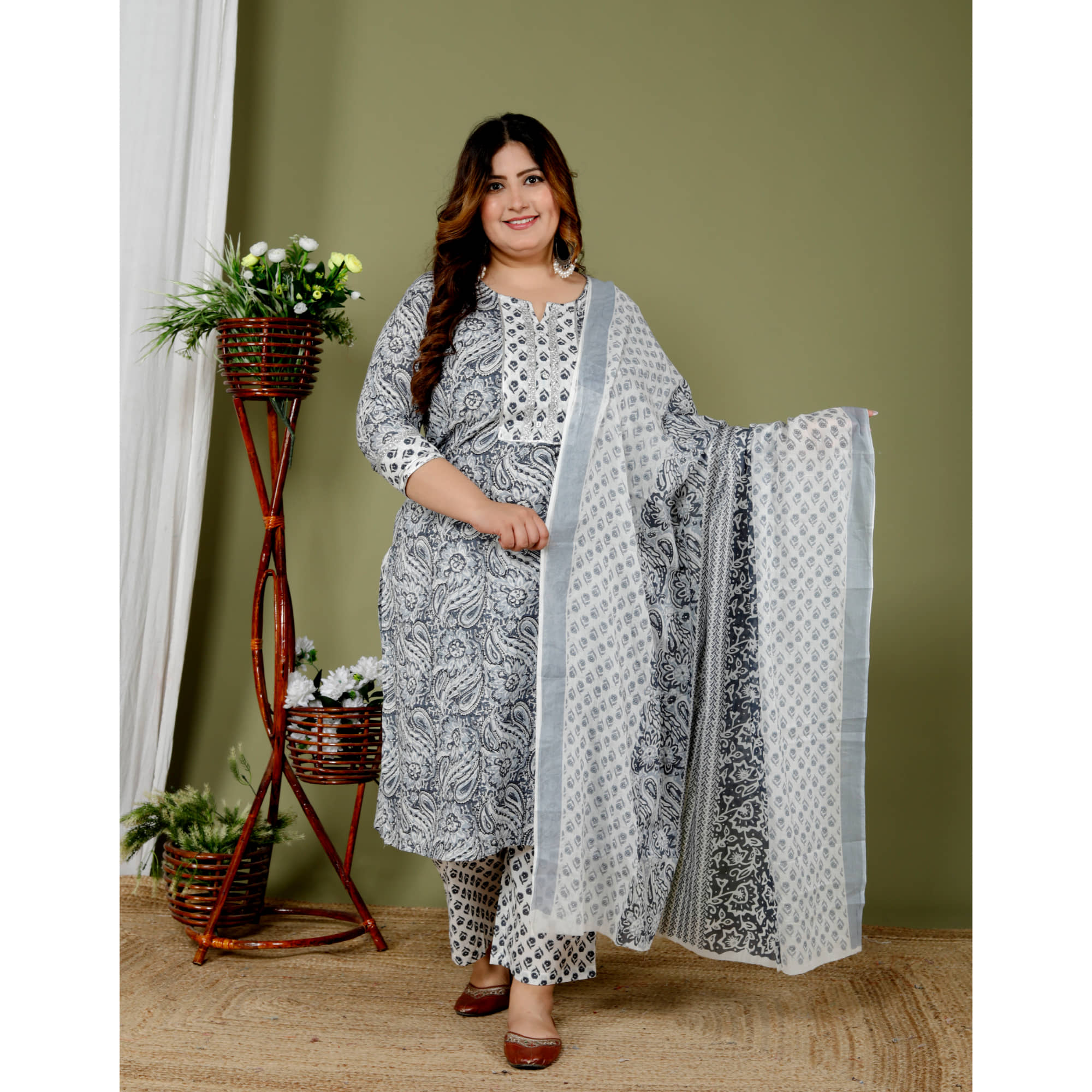 Avnii Cotton Printed Kurti With Pants Women's Stitched Salwar Suit - Cream ( Pack of 1 )
