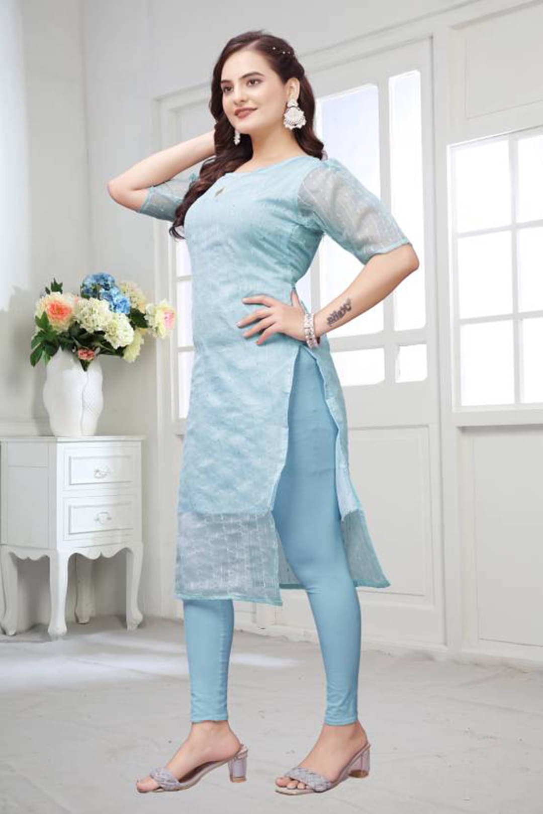     			BOUGHT FIRST Pack of 1 Organza Embellished Double Layered Women's Kurti - ( Aqua Blue )