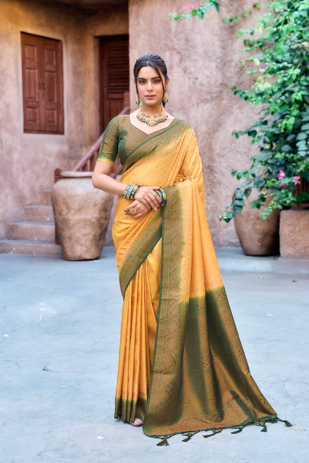 DIKONA DESIGNER Kanjivaram Silk Woven Saree With Unstitched Blouse Piece ( Gold ) - Sarees | Buy online on ZillyBuy