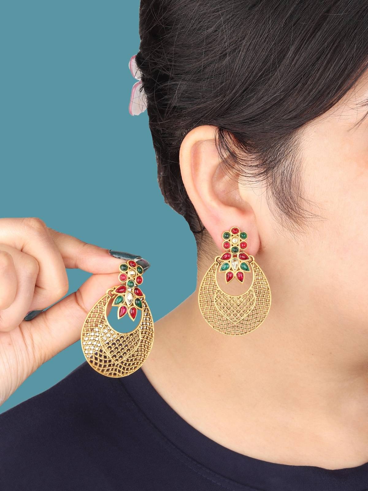     			Rhosyn Multicolor Drop Earrings ( Pack of 1 )