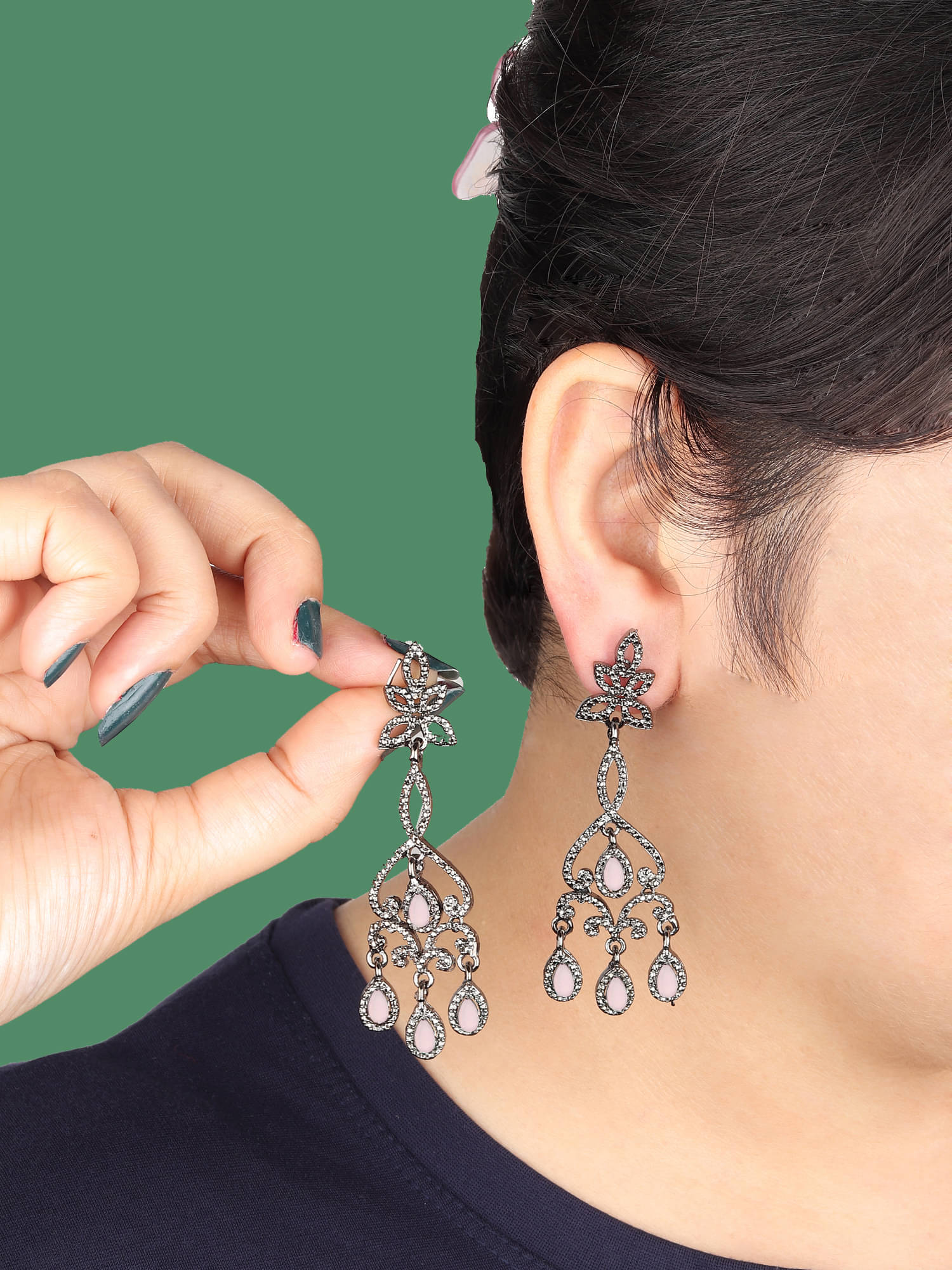     			Rhosyn Pink Drop Earrings ( Pack of 1 )