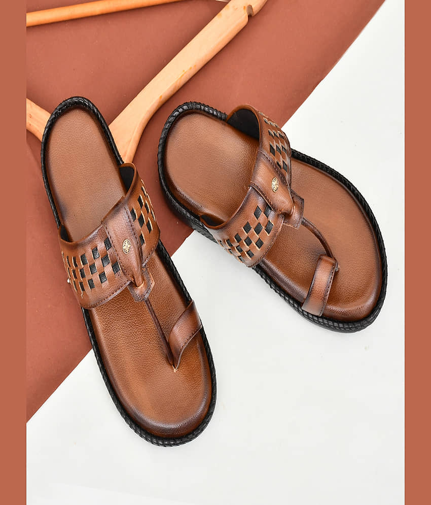 ZIRSQ Tan Men's Kolhapuris - Ethnic Shoes | Buy online on ZillyBuy