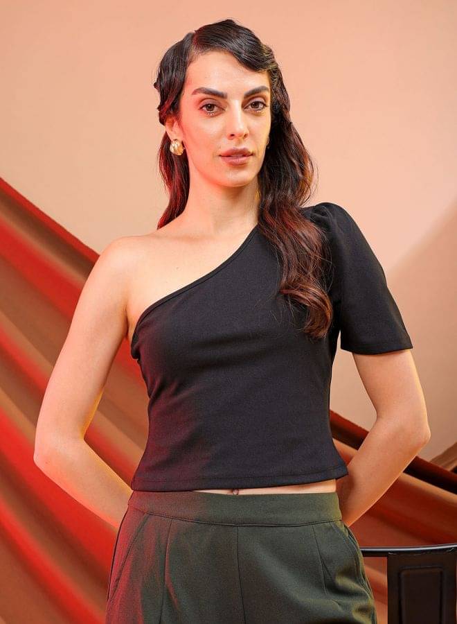     			Freehand Women's Polyester Asymmetrical Top ( Black )