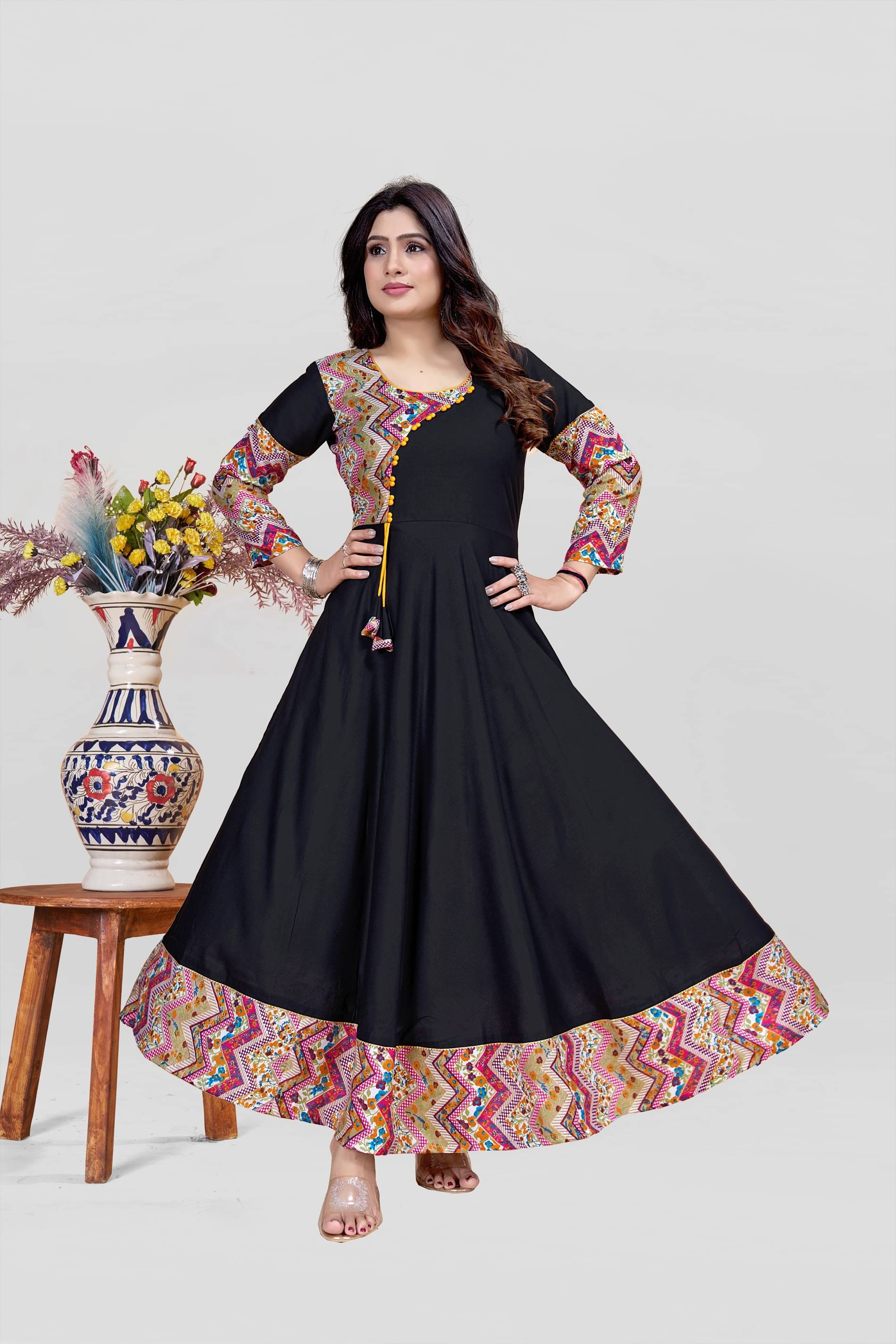     			MEESORRA Pack of 1 Viscose Rayon Printed Anarkali Women's Kurti - ( Black )