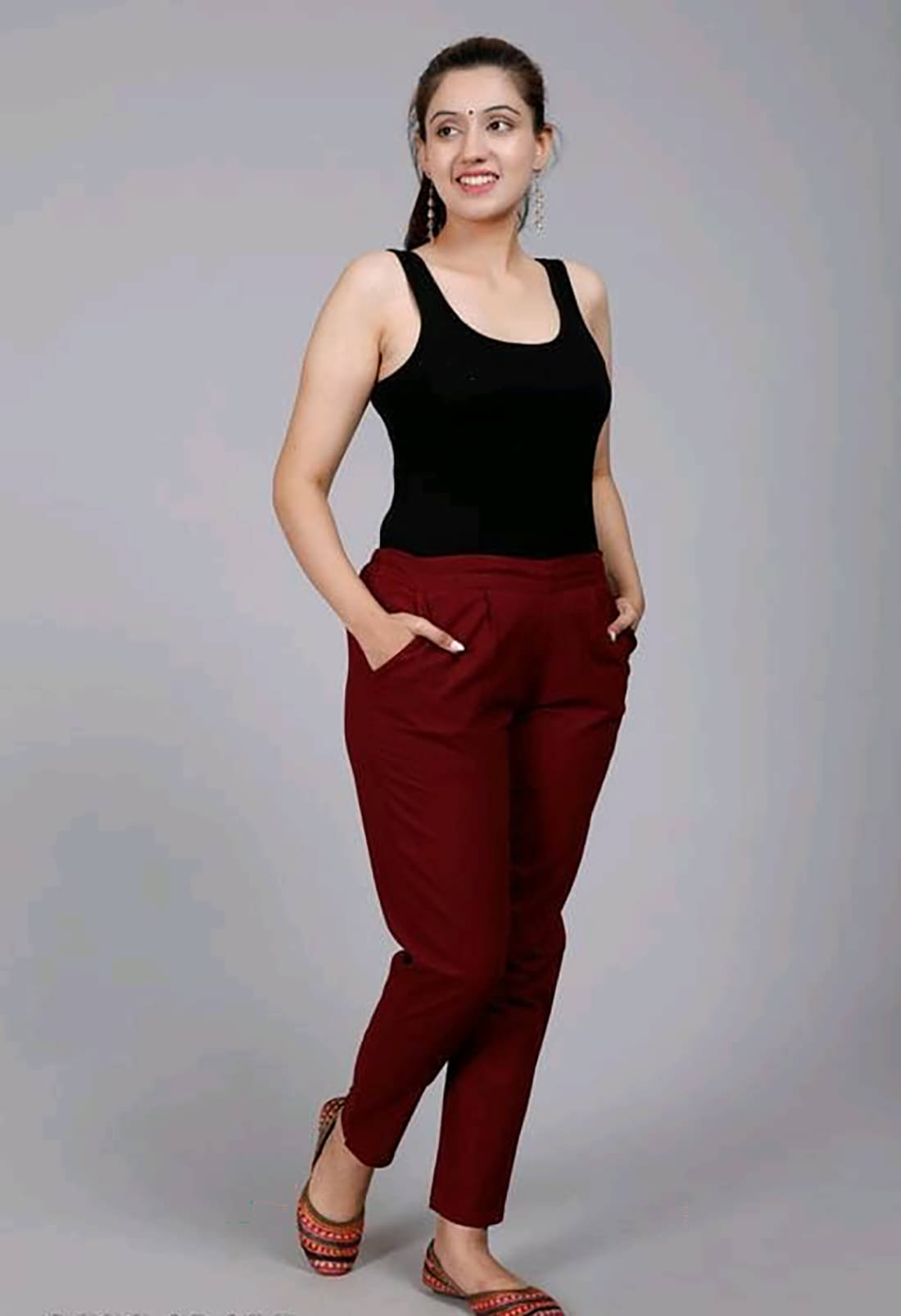     			OuterWear Pack of 1 Cotton Blend Regular Women's Casual Pants ( Maroon )