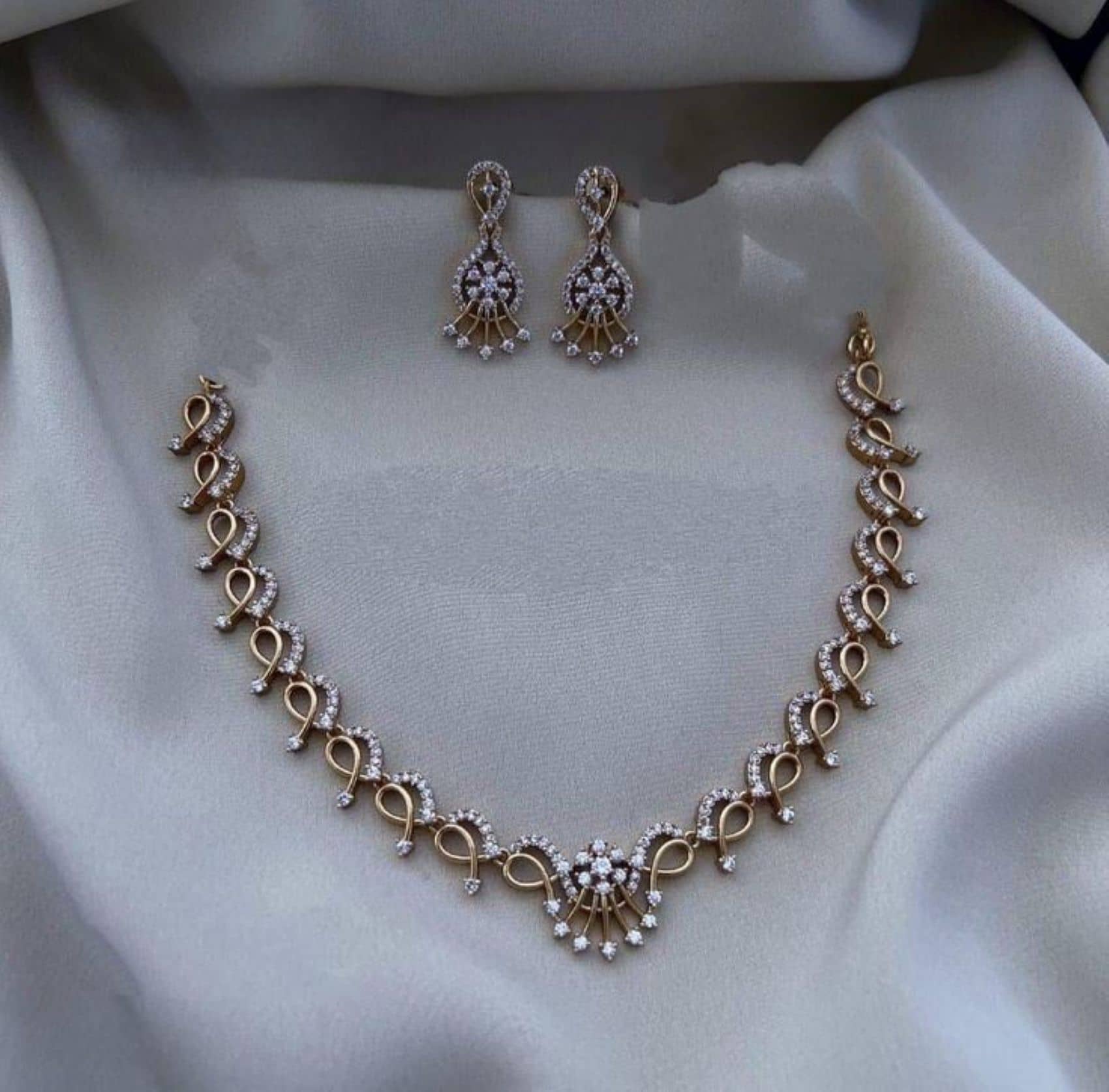 Pamadhya Rose Gold Brass Necklace Set ( Pack of 1 )