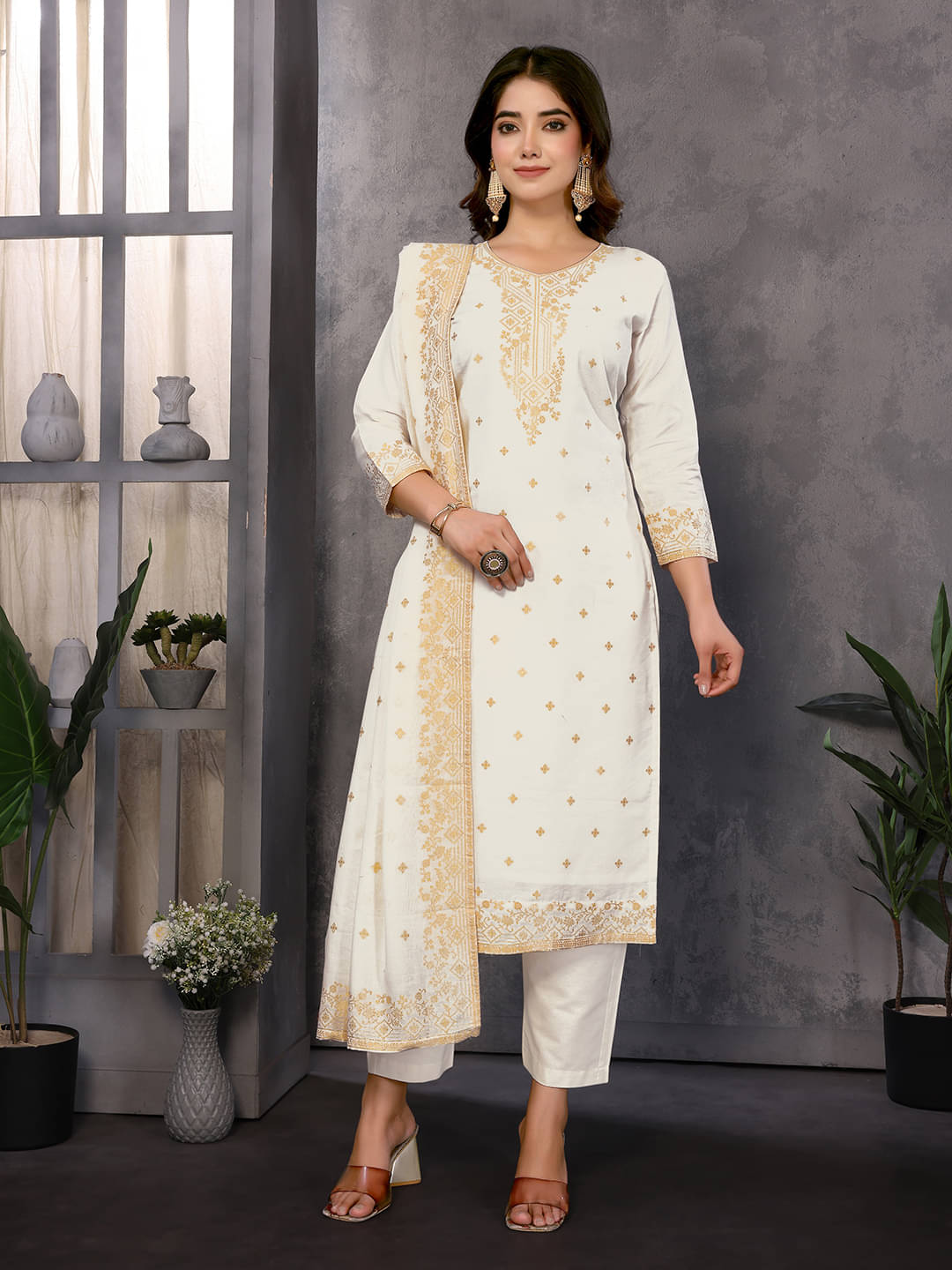 Royal Export Cotton Printed Kurti With Pants Women's Stitched Salwar Suit - White ( Pack of 1 )     			Royal Export Cotton Printed Kurti With Pants Women's Stitched Salwar Suit - White ( Pack of 1 )