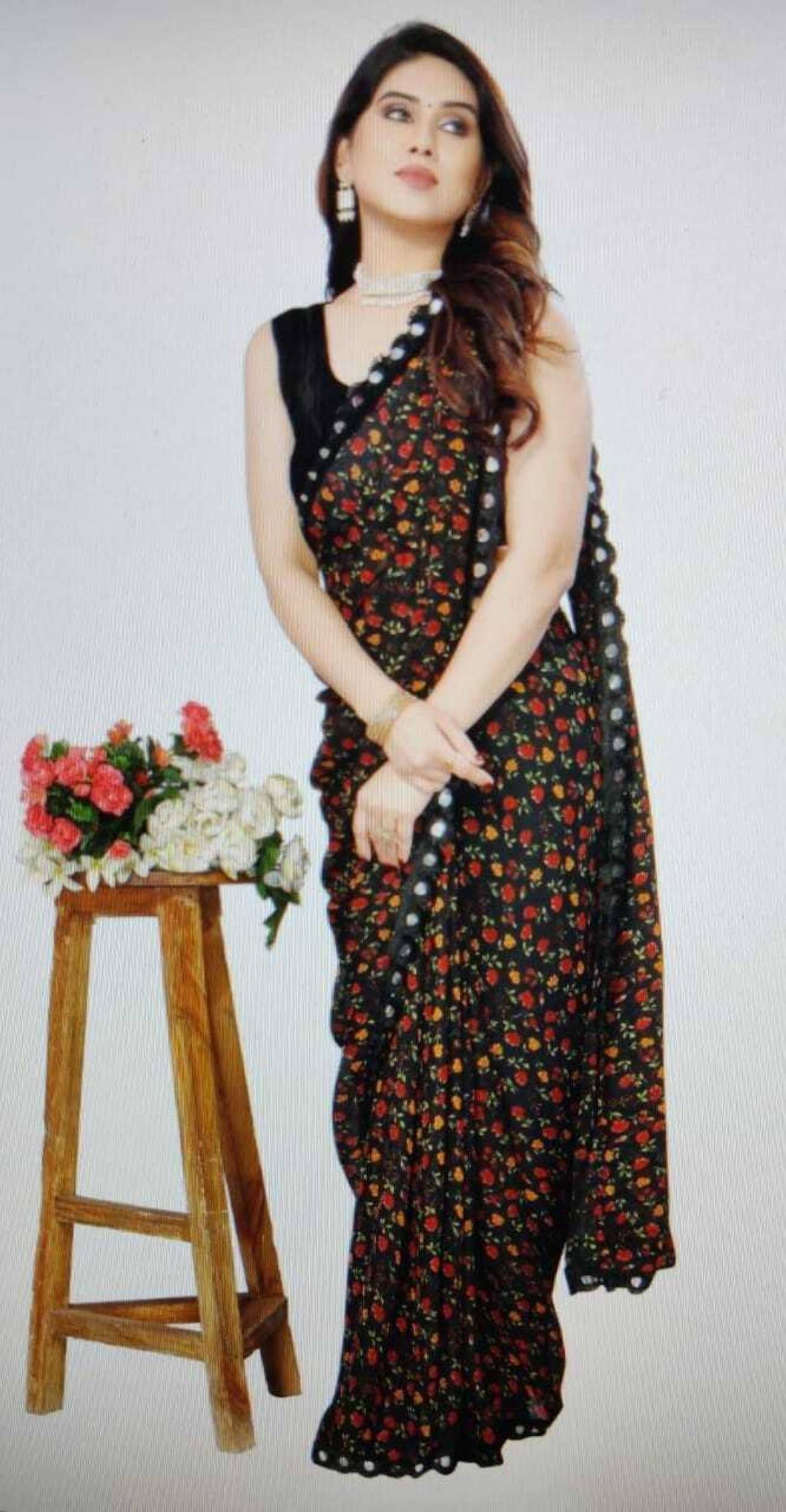     			SARIK  FASHION Chiffon Printed Saree With Unstitched Blouse Piece ( Black )