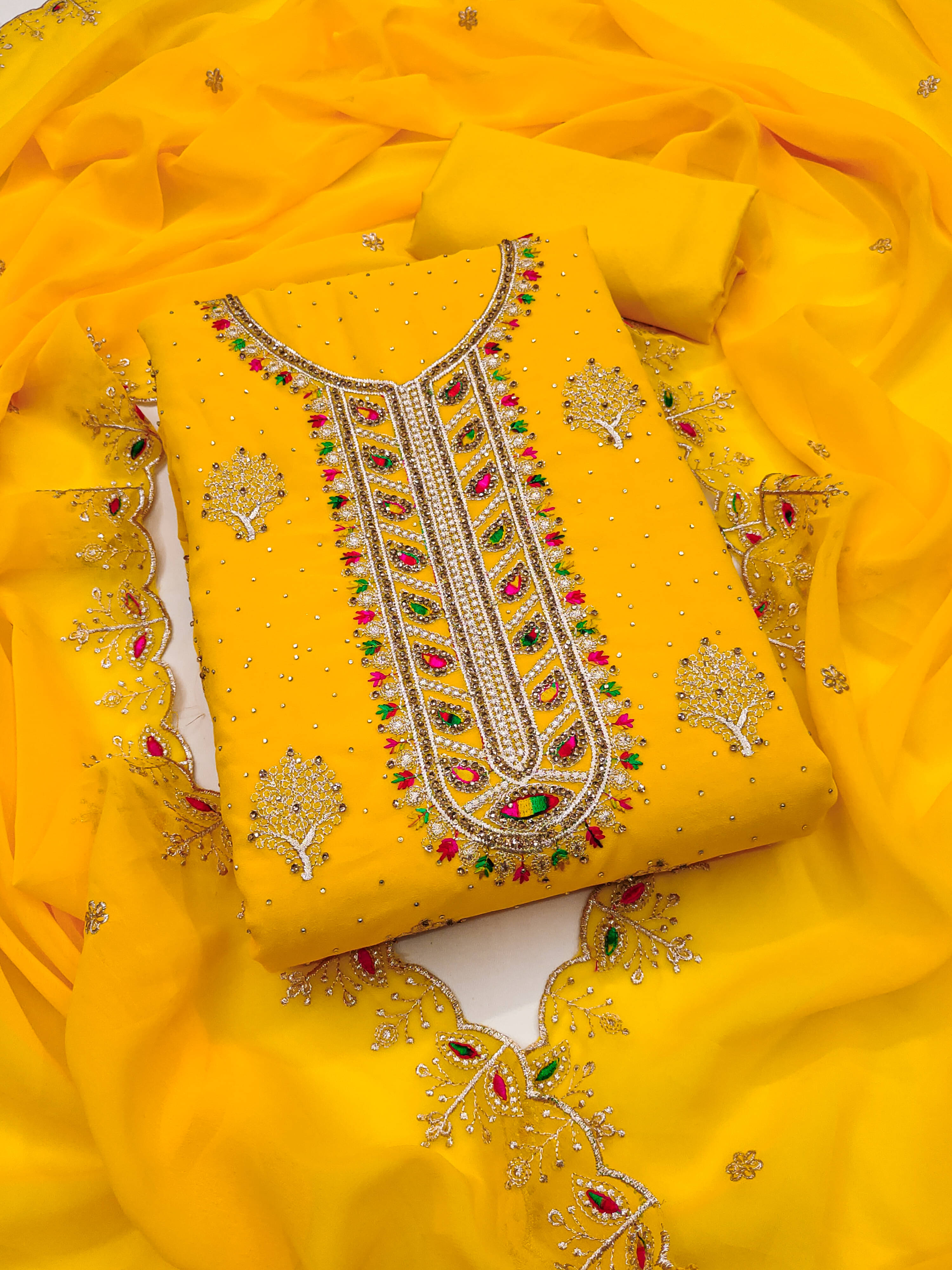     			Nayanthara Trends Unstitched Georgette Embellished Dress Material - Yellow ( Pack of 1 )