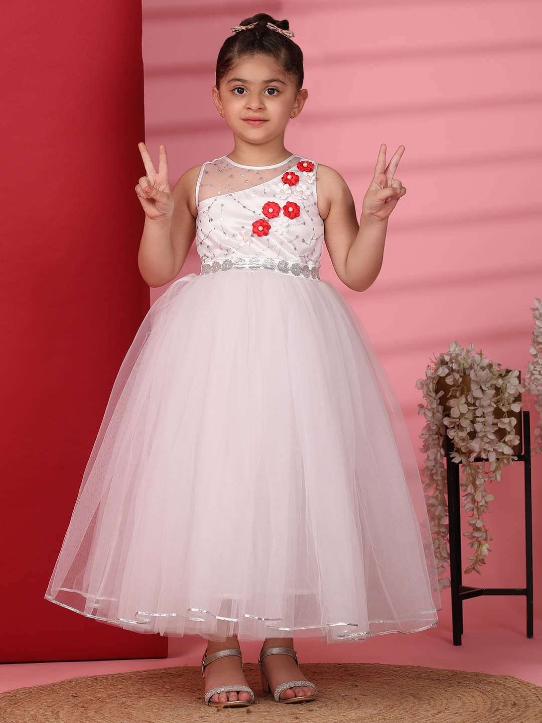 Toy Balloon Kids Net Gown For Girls ( Pack of 1 , White )     			Toy Balloon Kids Net Gown For Girls ( Pack of 1 , White )