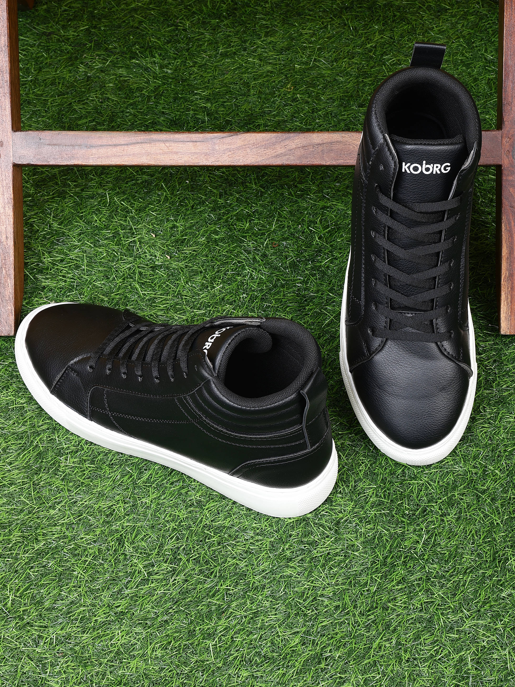     			koburg Black Men's Sneakers