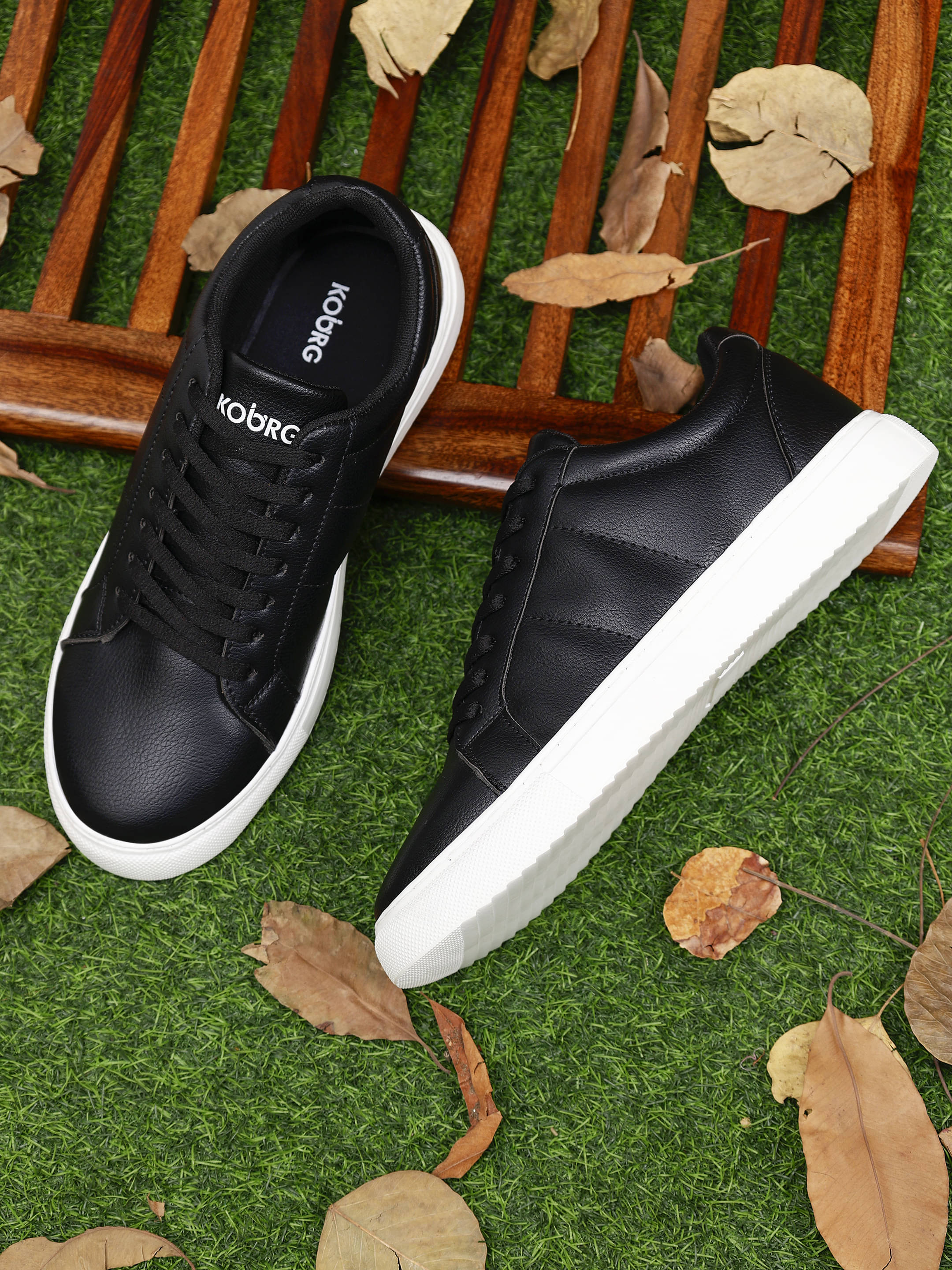     			koburg Black Men's Sneakers