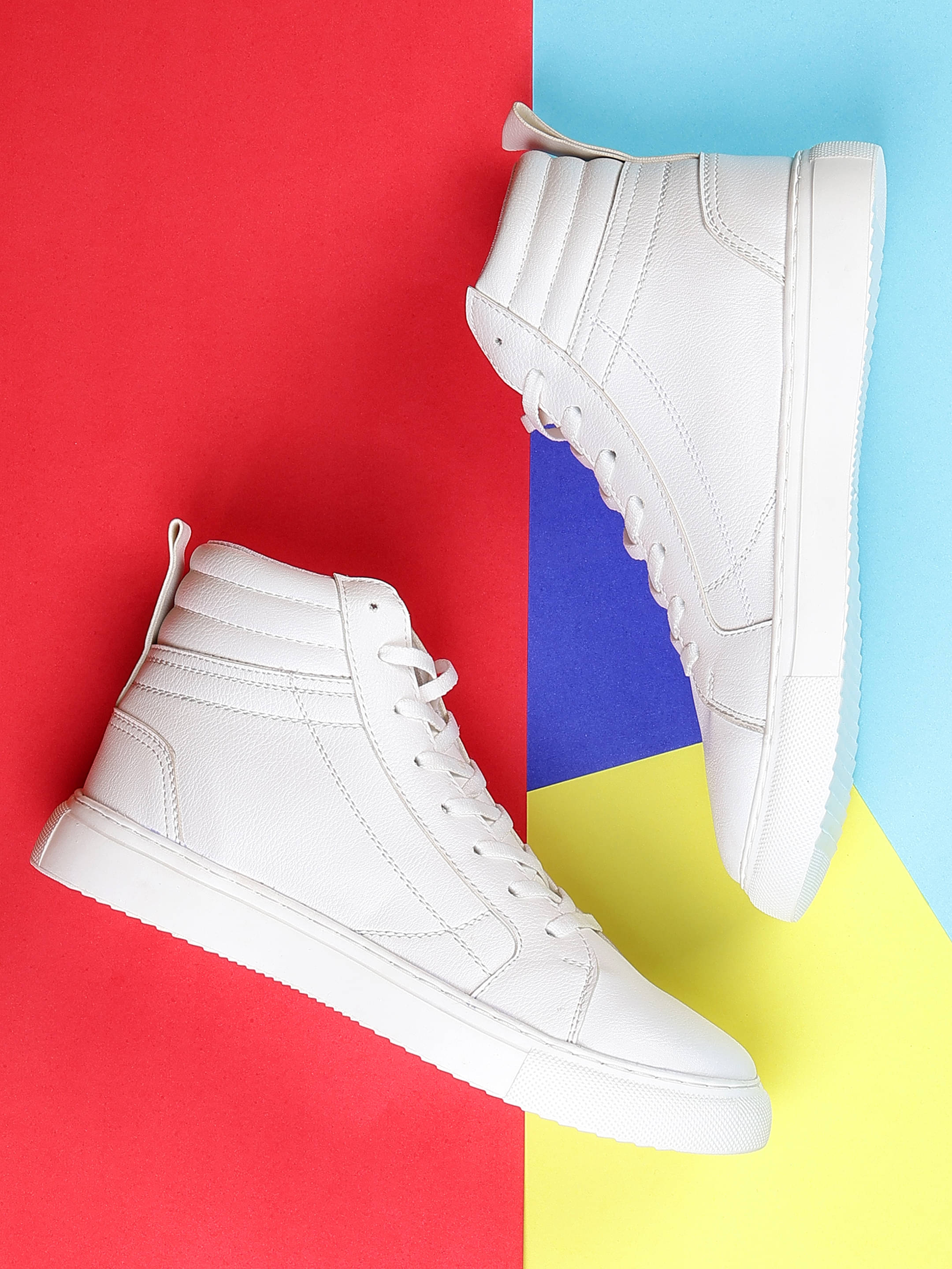     			koburg White Men's Sneakers
