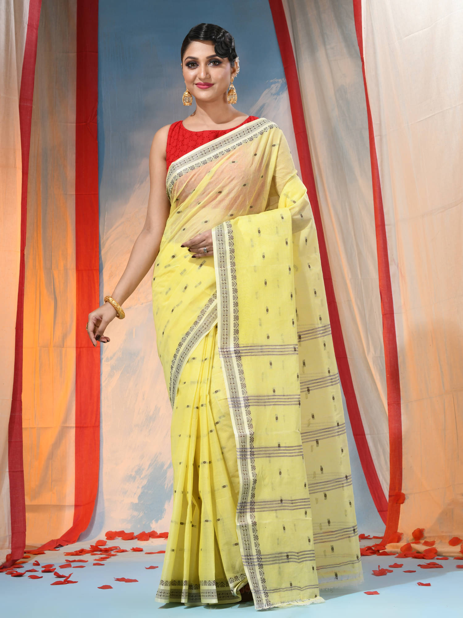 Desh Bidesh Cotton Striped Saree Without Blouse Piece ( Yellow ) Desh Bidesh Cotton Striped Saree Without Blouse Piece ( Yellow )