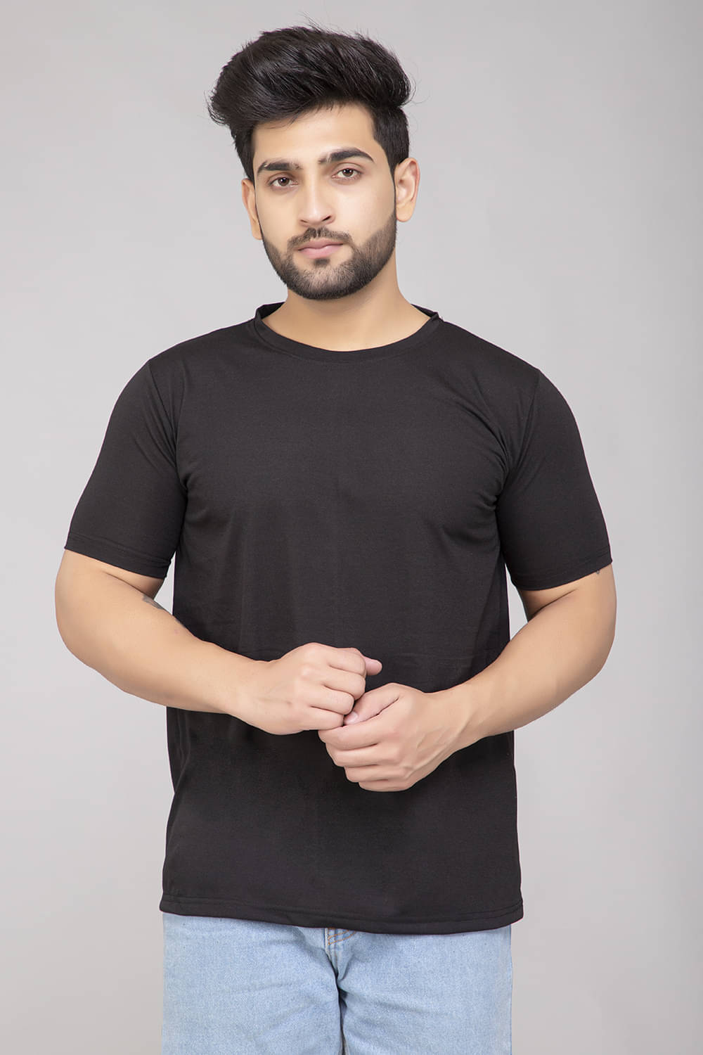     			Odoky Cotton Blend Regular Fit Solid Half Sleeves Men's Round T-Shirt - Black ( Pack of 1 )