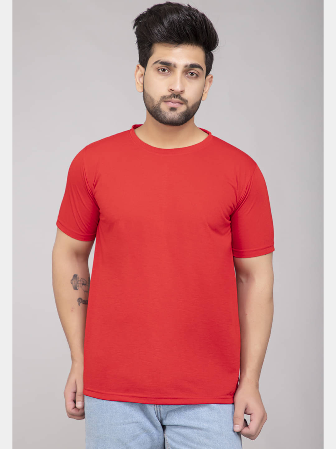 Odoky Cotton Blend Regular Fit Solid Half Sleeves Men's Round T-Shirt - Red ( Pack of 1 ) Odoky Cotton Blend Regular Fit Solid Half Sleeves Men's Round T-Shirt - Red ( Pack of 1 )