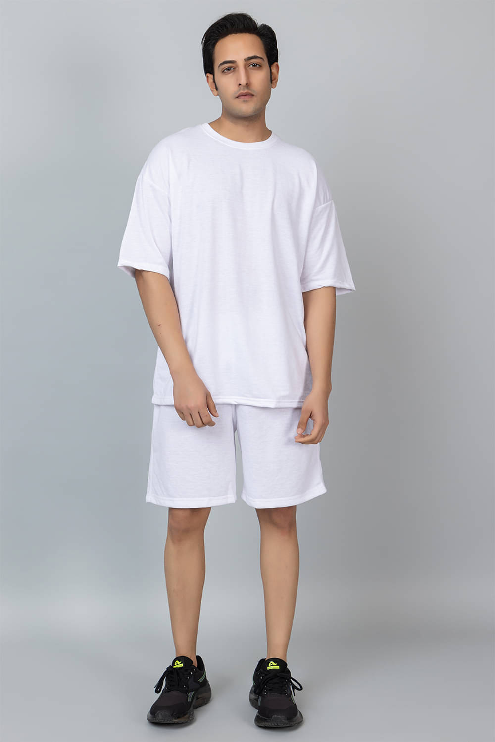     			Montera India Cotton Blend Oversized Fit Solid Half Sleeves Men's Round T-Shirt - White ( Pack of 1 )