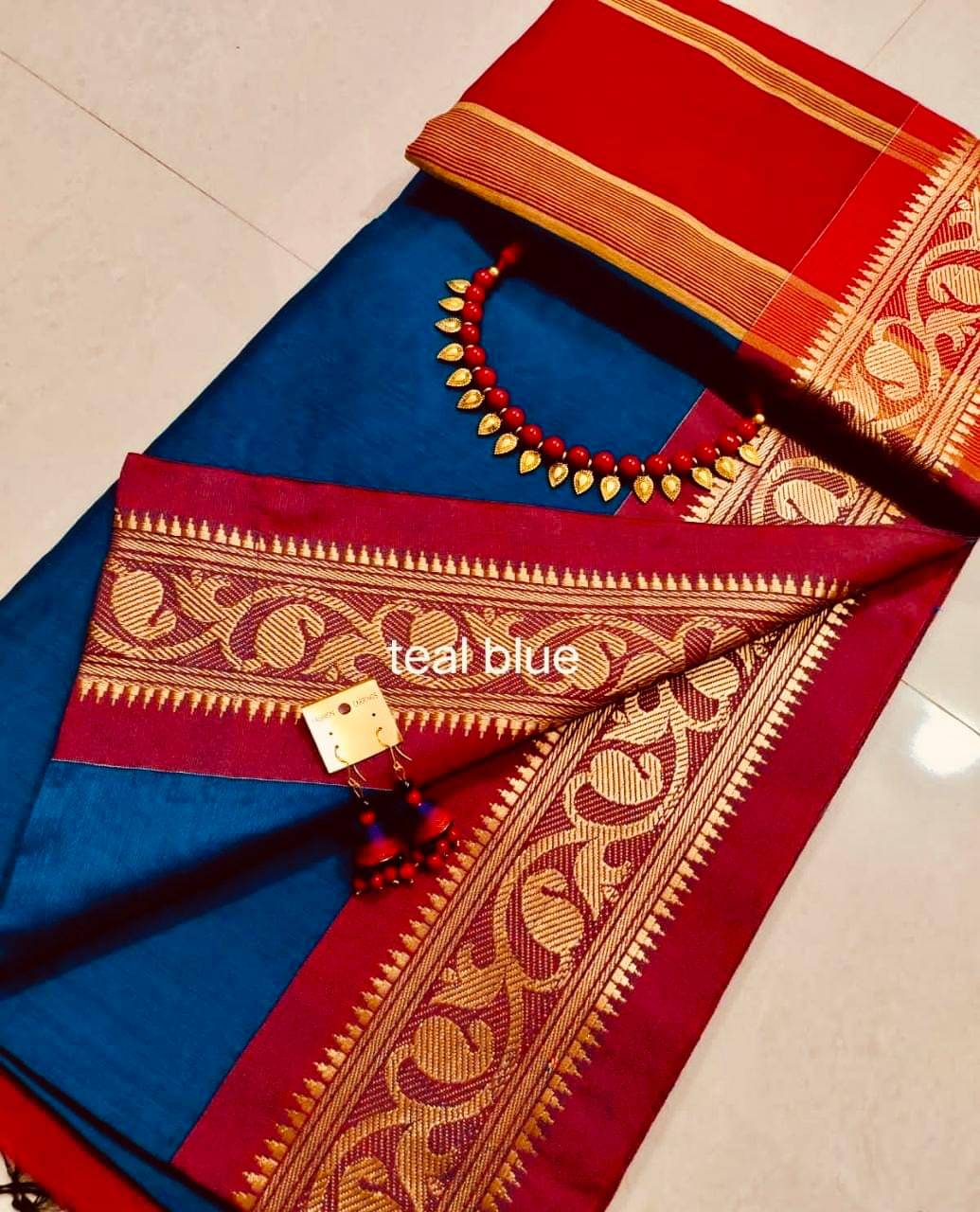 SARADA HANDLOOM Cotton Self Design Saree With Unstitched Blouse Piece ( Blue ) SARADA HANDLOOM Cotton Self Design Saree With Unstitched Blouse Piece ( Blue )