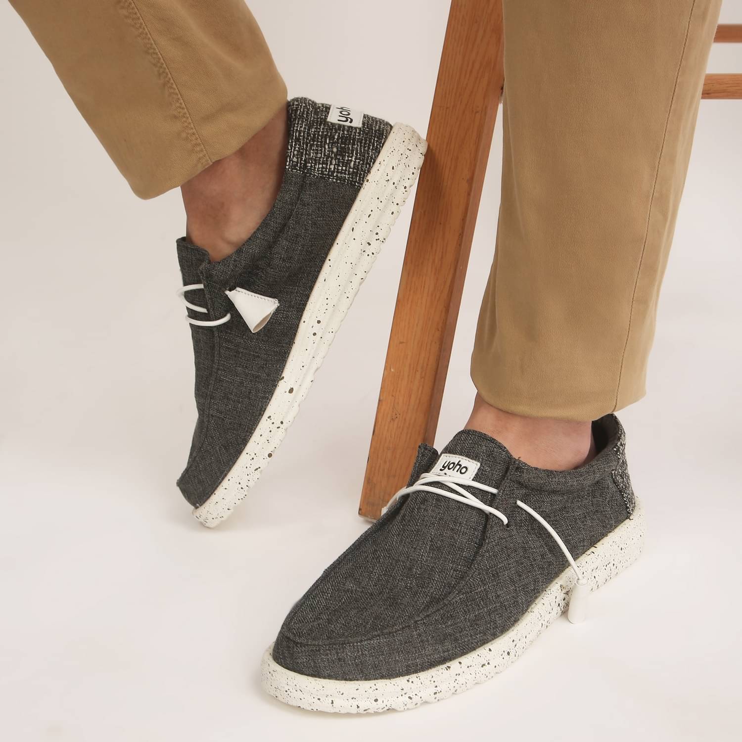     			Yoho YWSMC50M Black Men's Sneakers