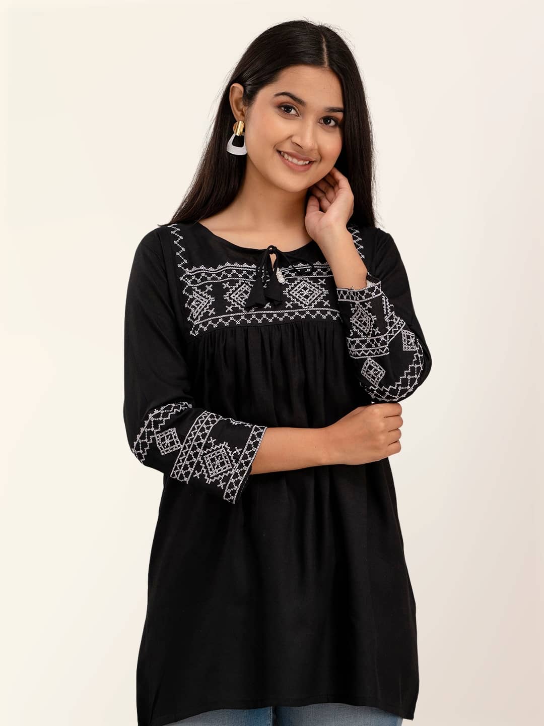 feranoid Women's Viscose Rayon Tunic ( Black )