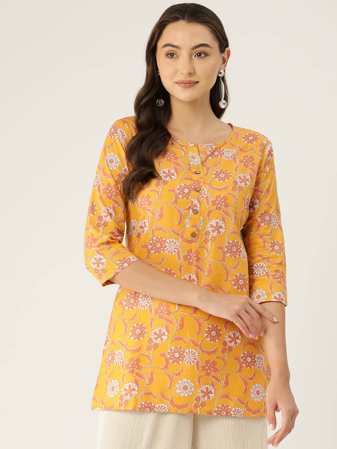 Cotton Blend Short Kurti For Women (Pack of 1) Cotton Blend Short Kurti For Women (Pack of 1)
