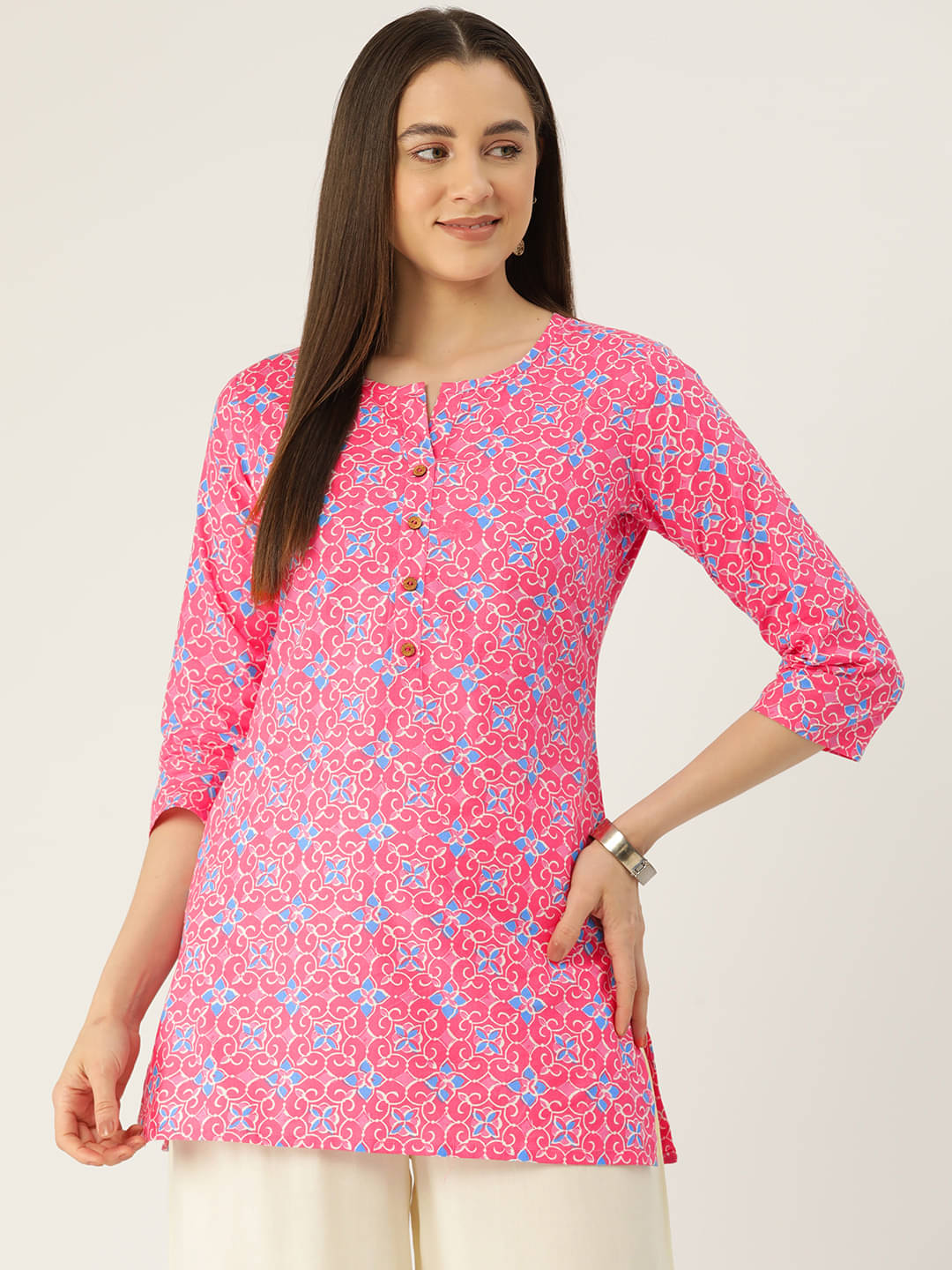     			Cotton Blend Short Kurti For Women (Pack of 1)