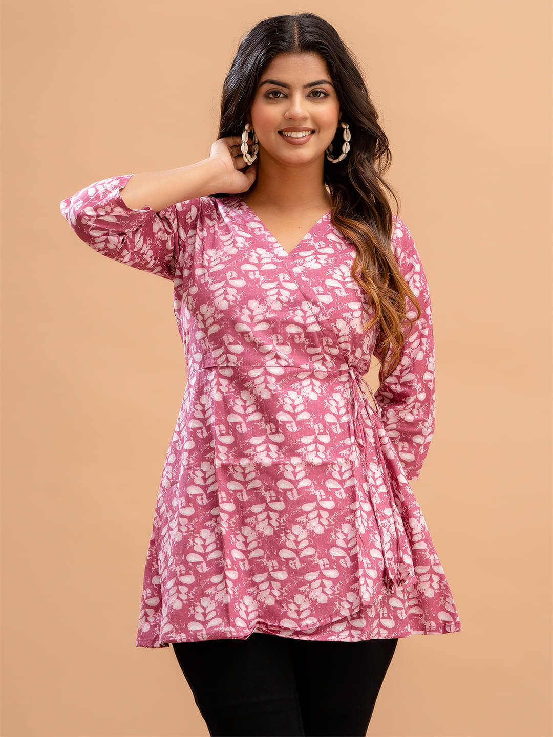     			Cotton Blend Short Kurti For Women (Pack of 1)