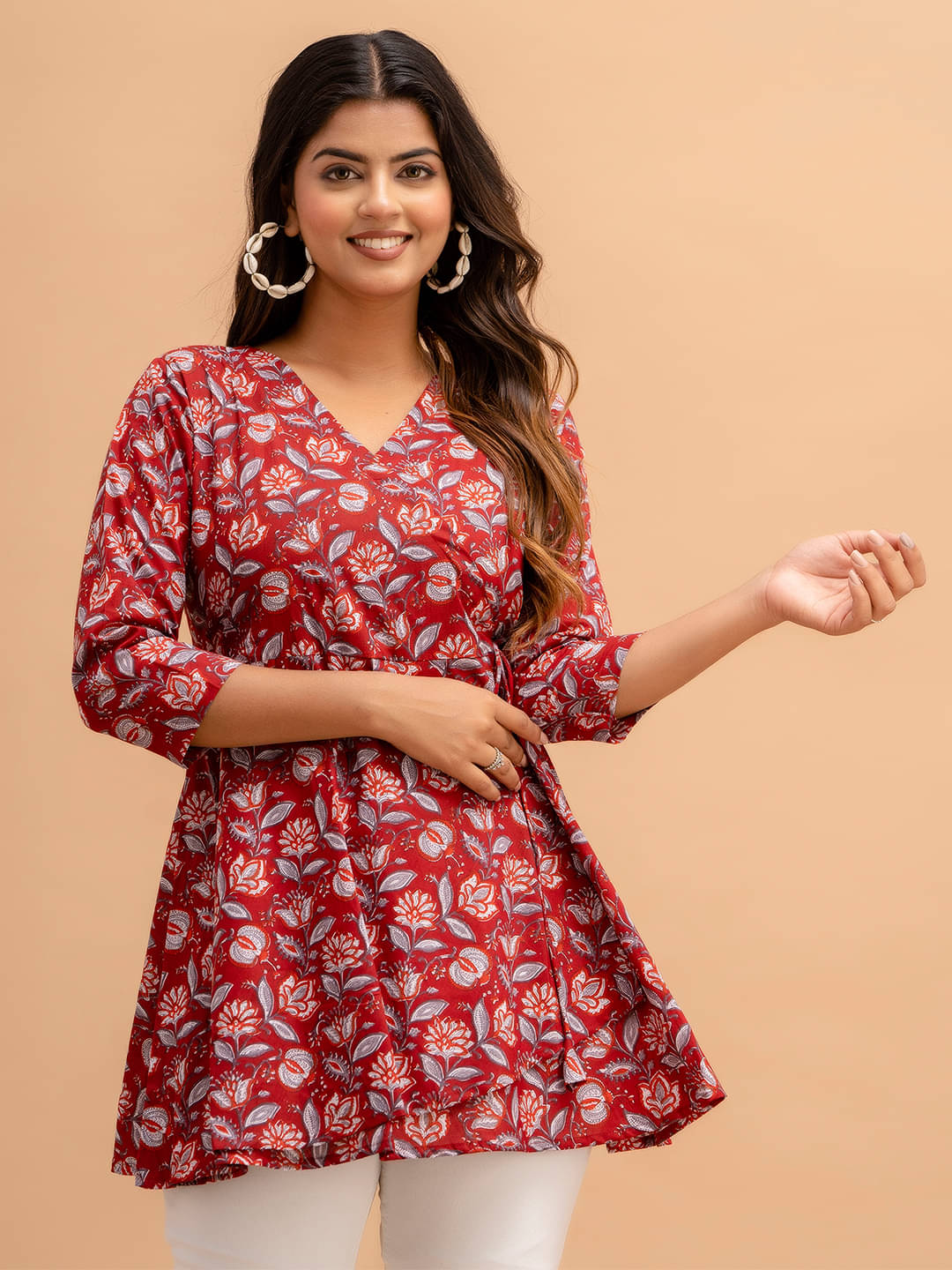 Cotton Blend Short Kurti For Women (Pack of 1) Cotton Blend Short Kurti For Women (Pack of 1)