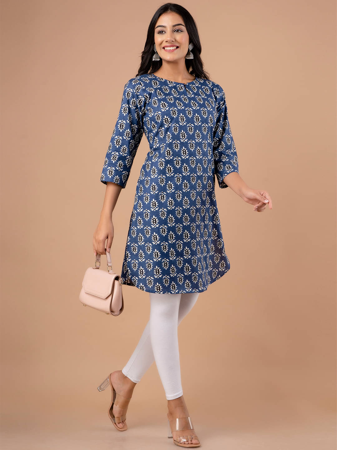     			feranoid Pack of 1 Cotton Blend Printed Straight Women's Kurti - ( Blue )