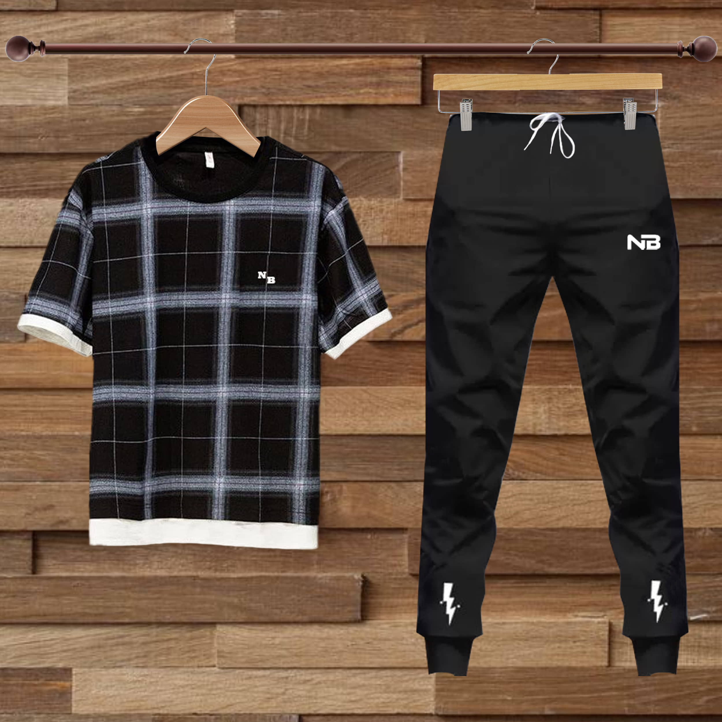 Lieo Trend Black Cotton Blend Regular Fit Men's Tracksuit ( Pack of 1 )