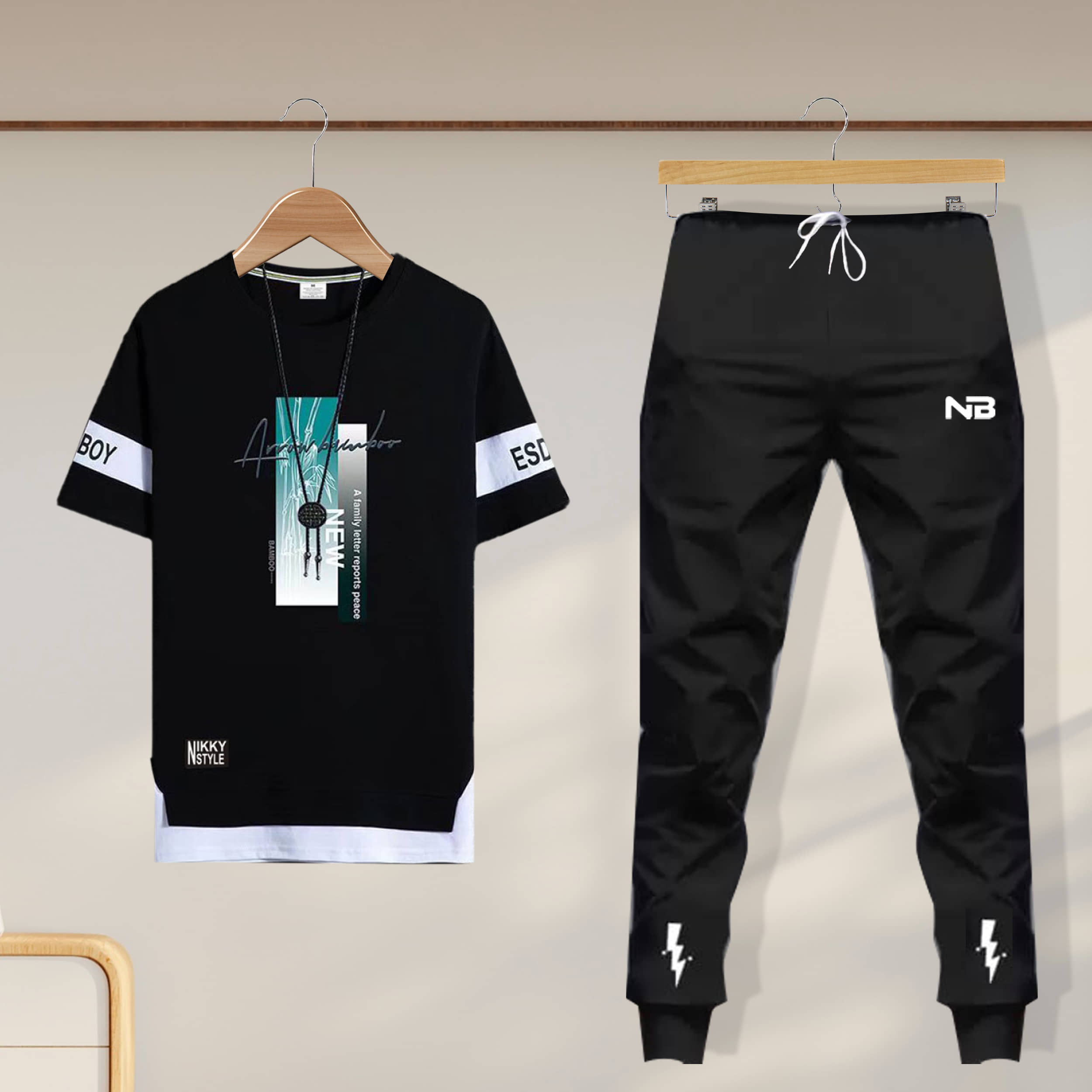 Lieo Trend Black Cotton Blend Regular Fit Men's Tracksuit ( Pack of 1 )