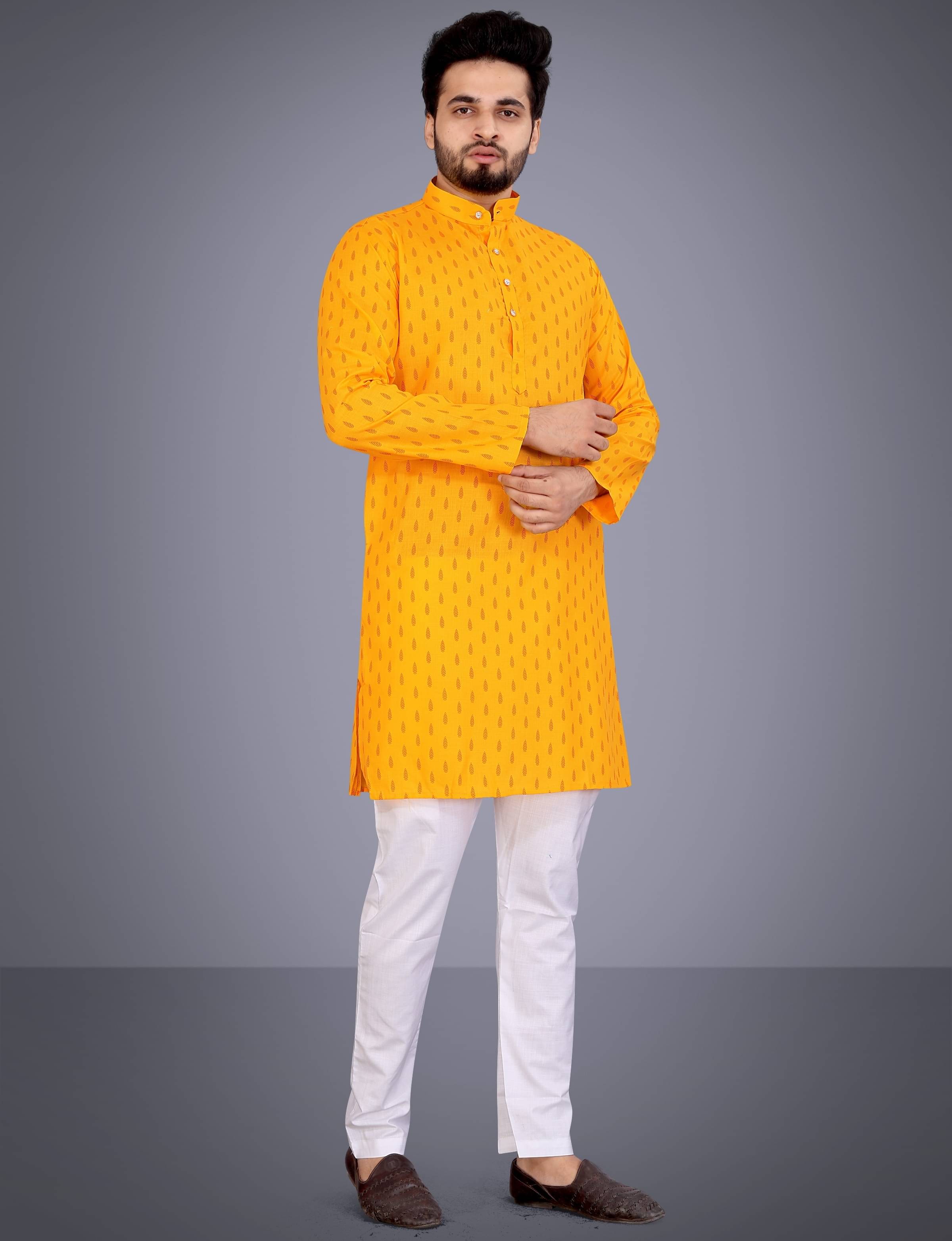     			Nofilter Yellow Cotton Blend Regular Fit Men's Kurta Pyjama Set ( Pack of 1 )