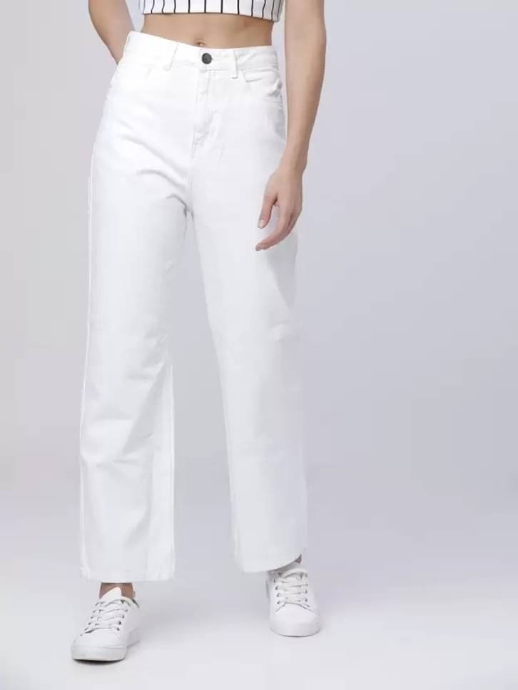     			WOOMNY - White Denim Flared Women's Jeans ( Pack of 1 )