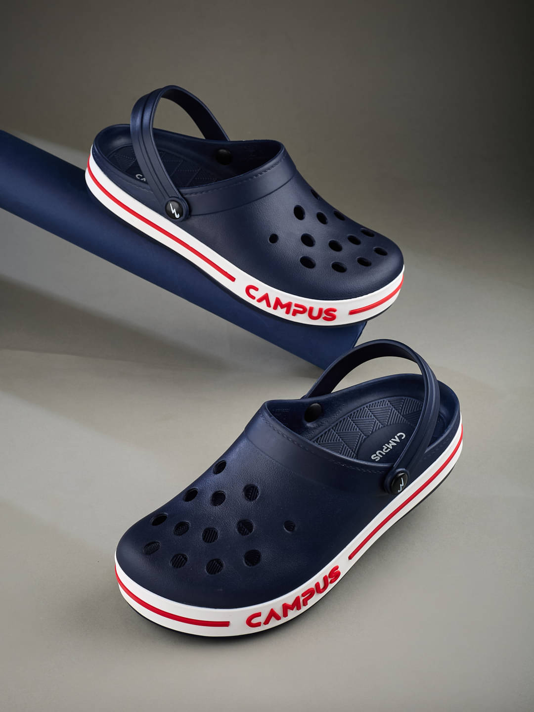     			Campus - Navy Men's Clogs
