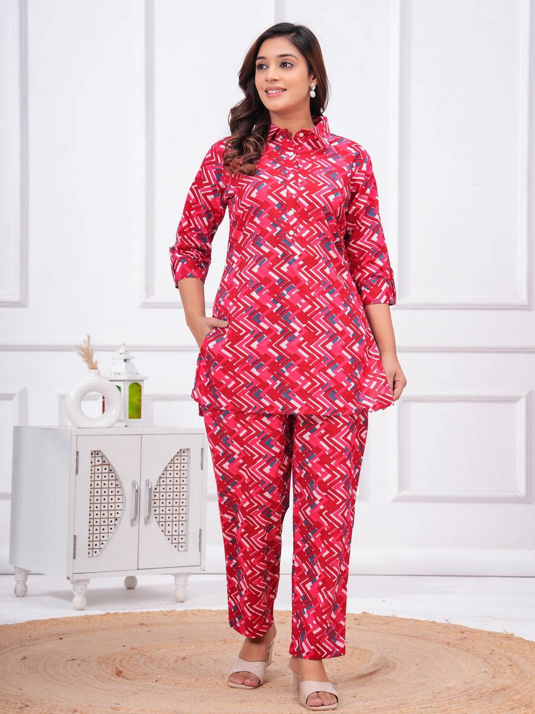     			Nevisha Style Women Printed Tunic With Trousers Co-Ord Set ( Pink )