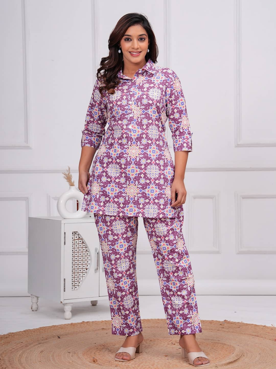 Nevisha Style Women Printed Tunic With Trousers Co-Ord Set ( Purple )