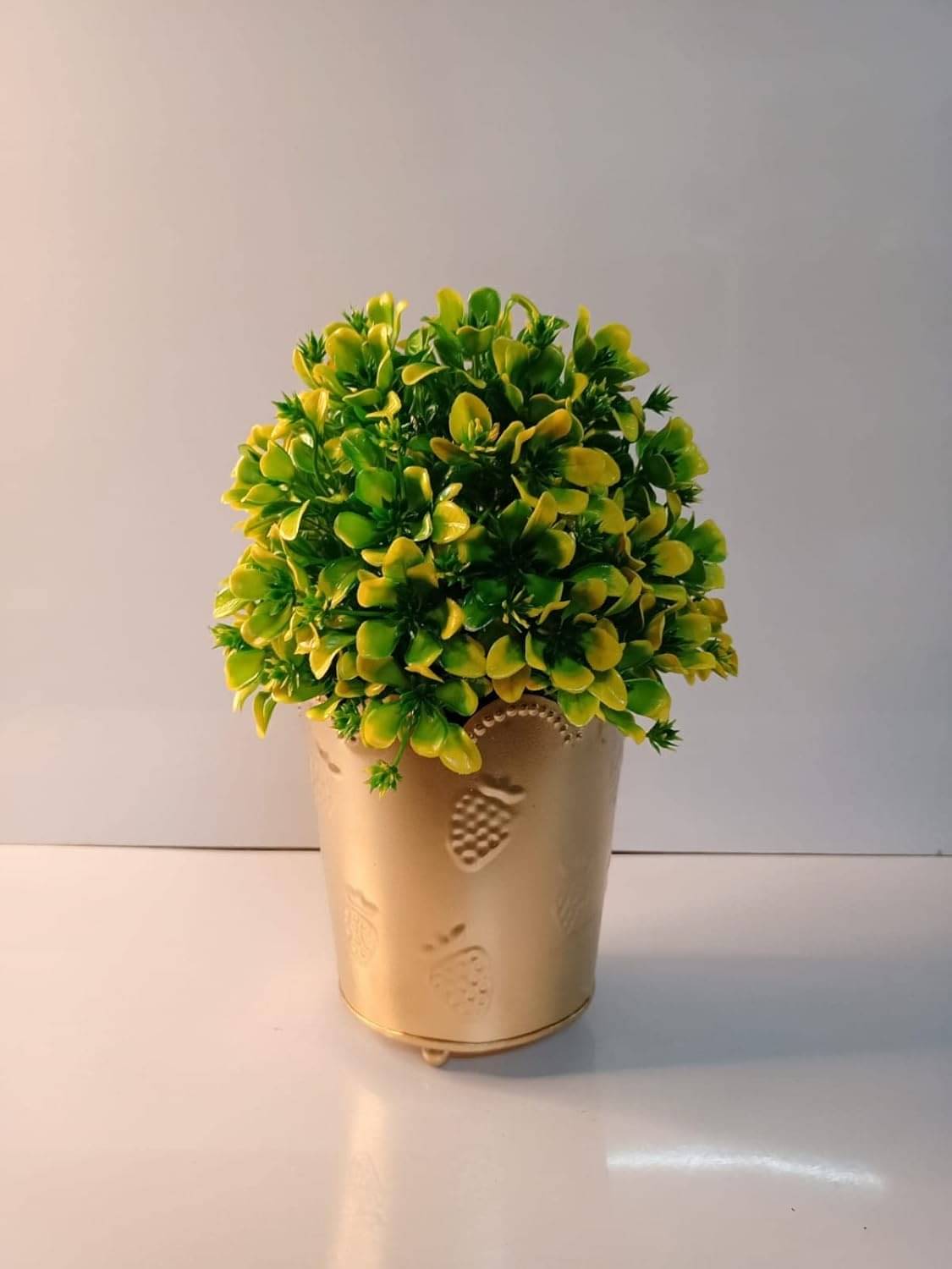 R.R.V. International - Multicolor Rose Artificial Flowers With Pot ( Pack of 1 ) R.R.V. International - Multicolor Rose Artificial Flowers With Pot ( Pack of 1 )