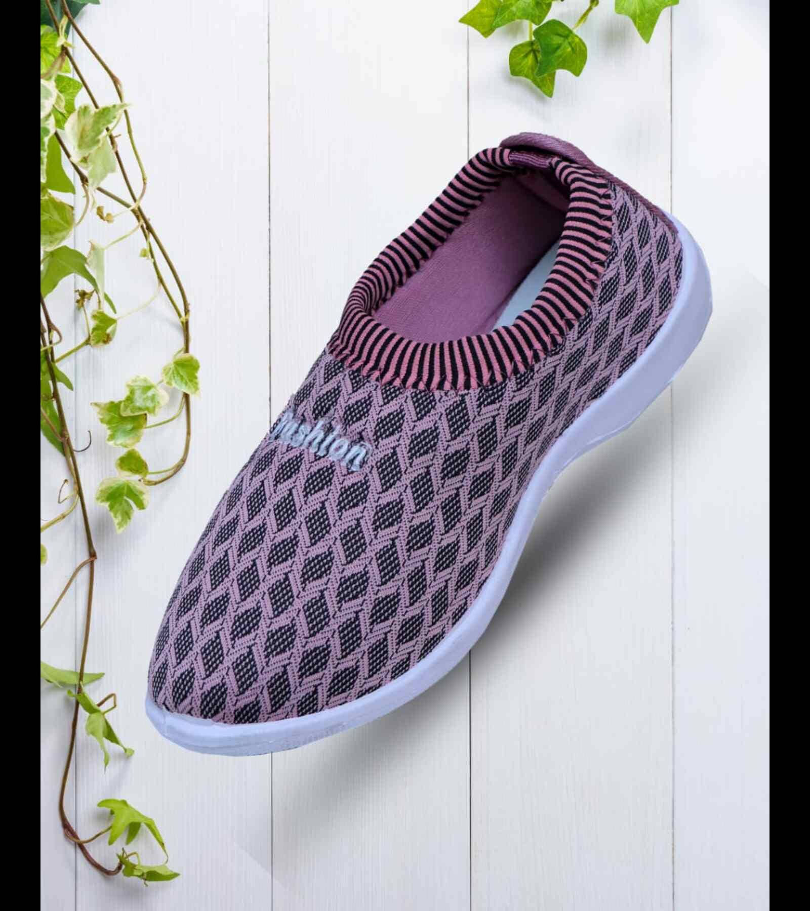 Seafoot PeachPuff Women's Juttis - Ethnic Shoes | Buy online on ZillyBuy
