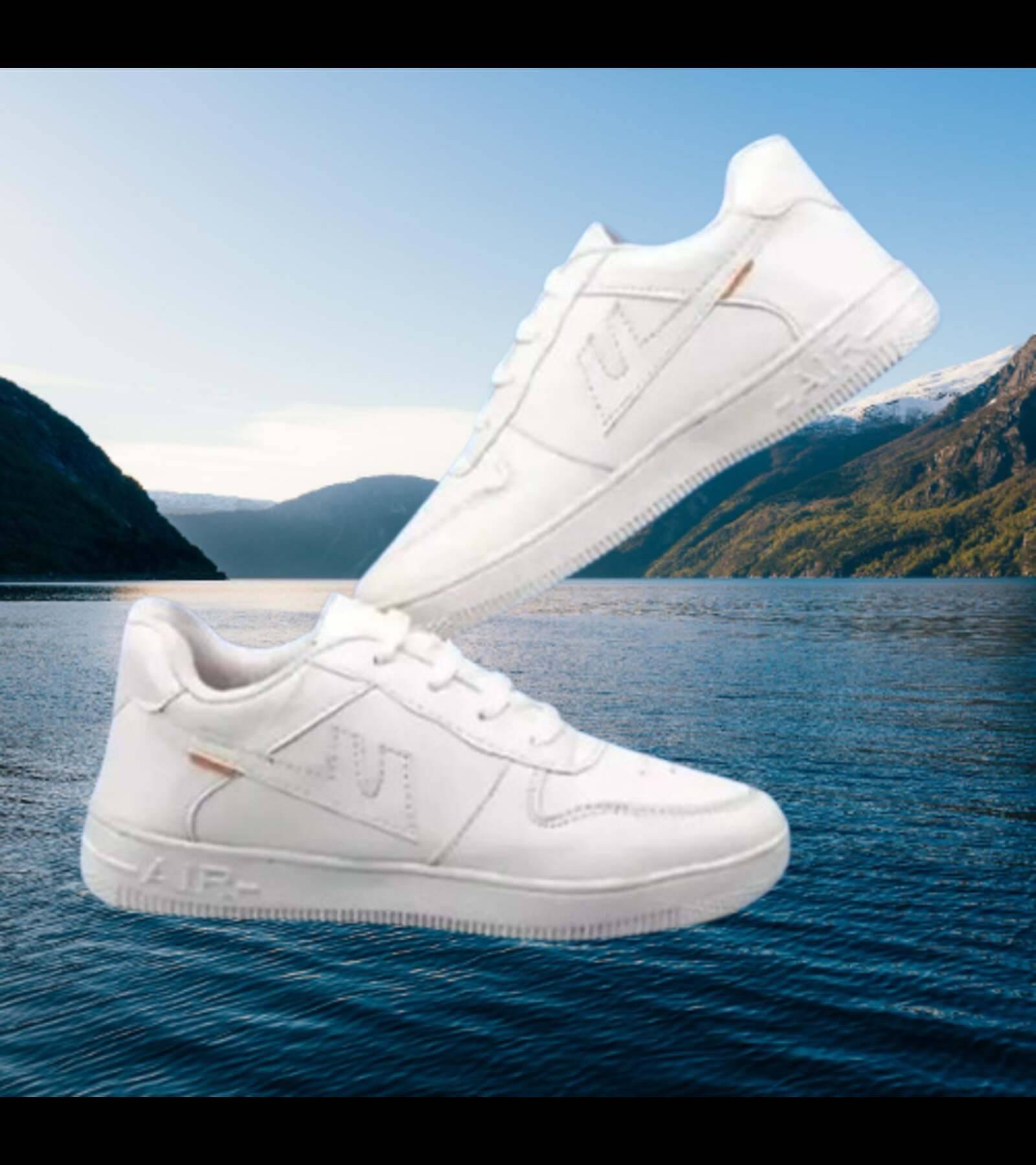     			Seafoot White Men's Lifestyle Shoes