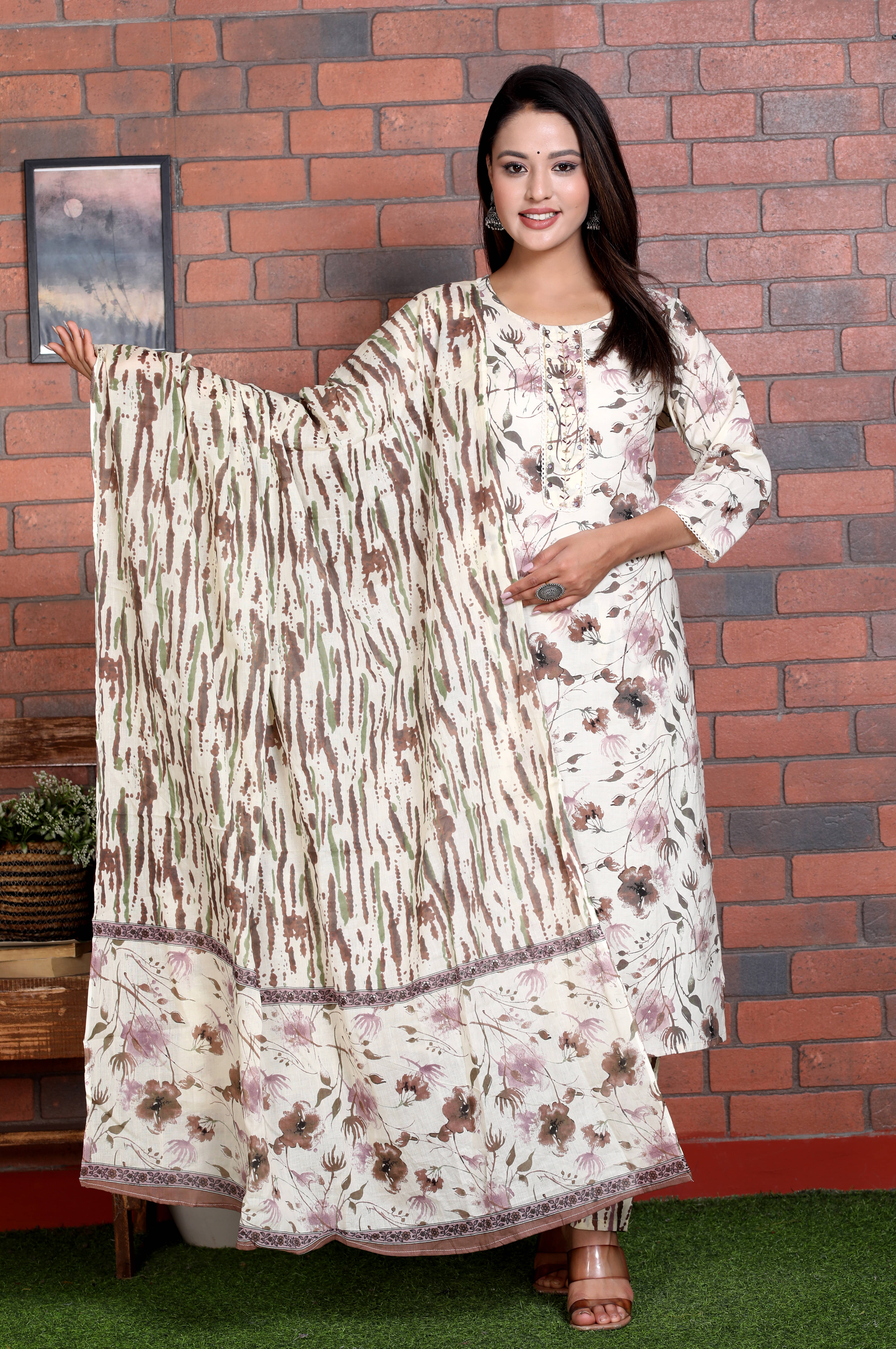     			Yash Gallery Cotton Printed Kurti With Pants Women's Stitched Salwar Suit - Off White ( Pack of 1 )
