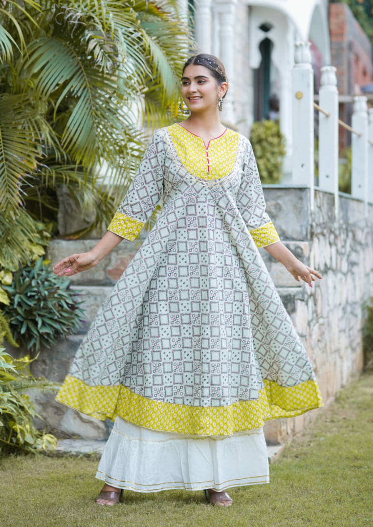 Yash Gallery Pack of 1 Cotton Printed Anarkali Women's Kurti - ( Multicolor ) Yash Gallery Pack of 1 Cotton Printed Anarkali Women's Kurti - ( Multicolor )