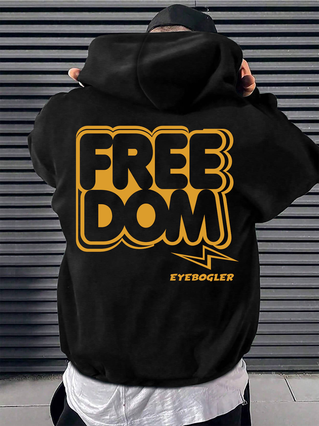     			Eyebogler Cotton Blend Hooded Men's Sweatshirt - Black ( Pack of 1 )