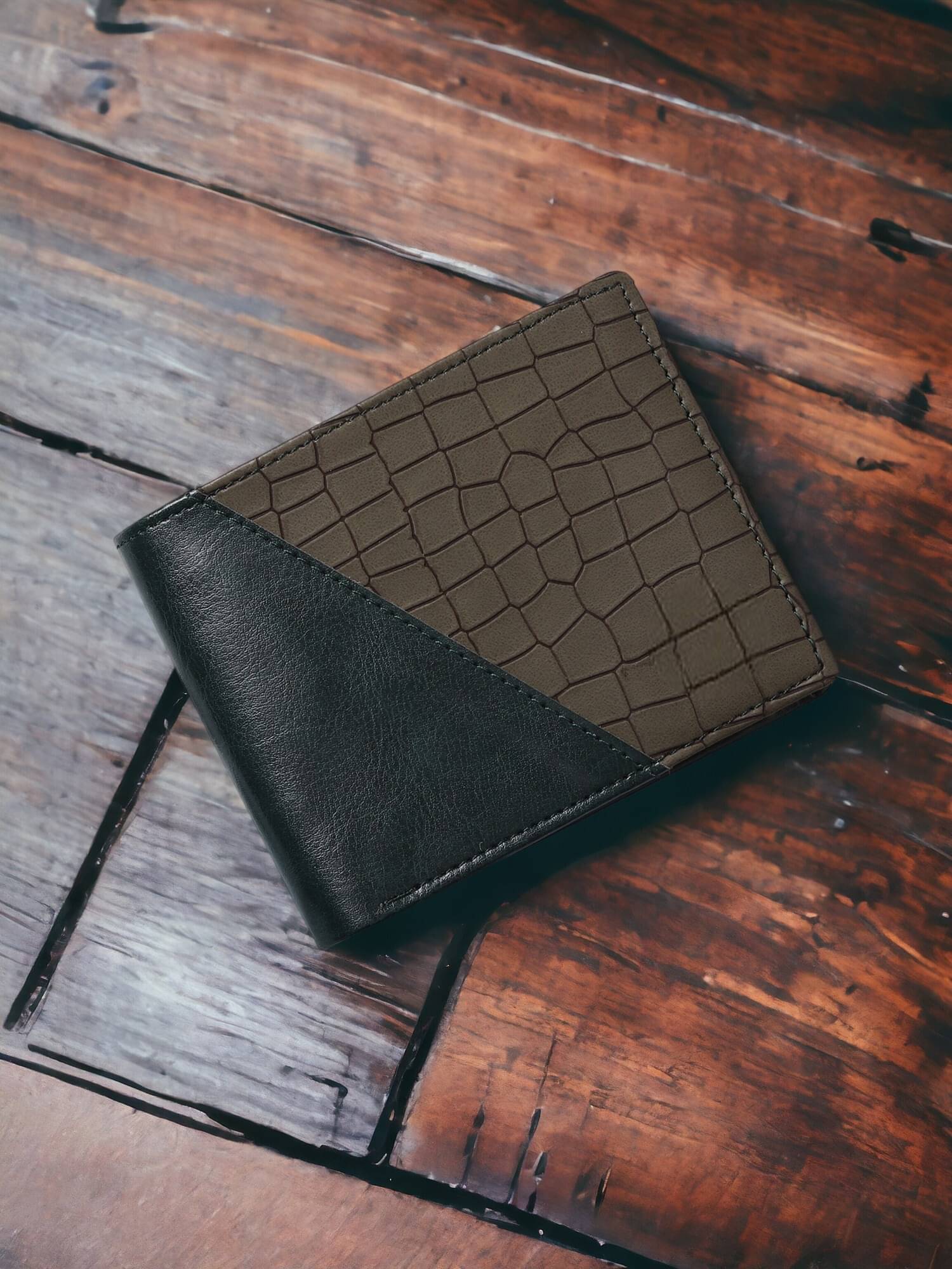     			HRFSTAR PU Solid Men's Regular Wallet With 5 Slots For Card ( Green , Pack of 1 )