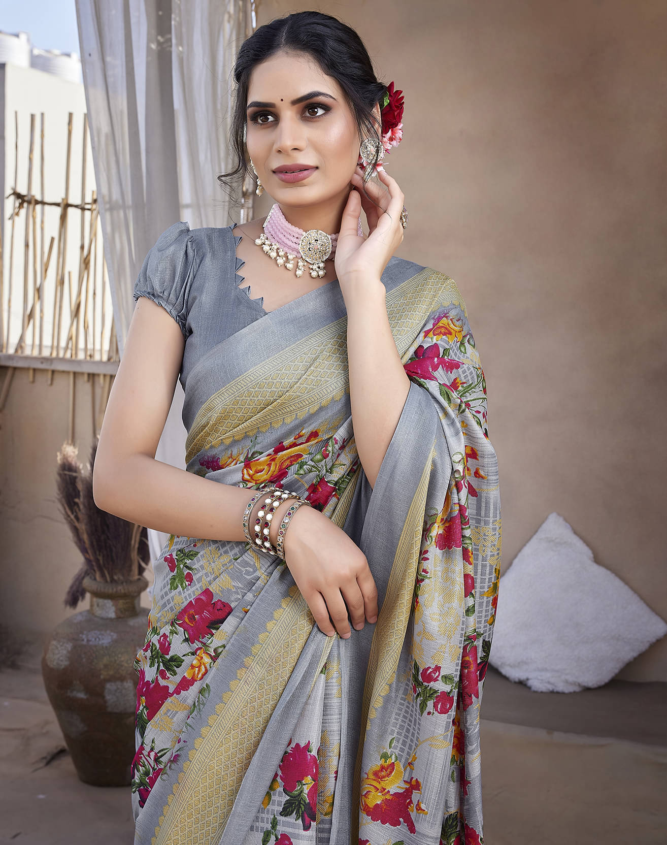     			Yashika Art Silk Printed Saree With Unstitched Blouse Piece ( Grey )