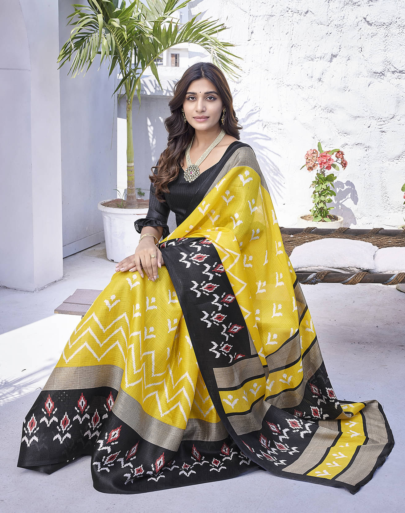     			Yashika Art Silk Printed Saree With Unstitched Blouse Piece ( Yellow )