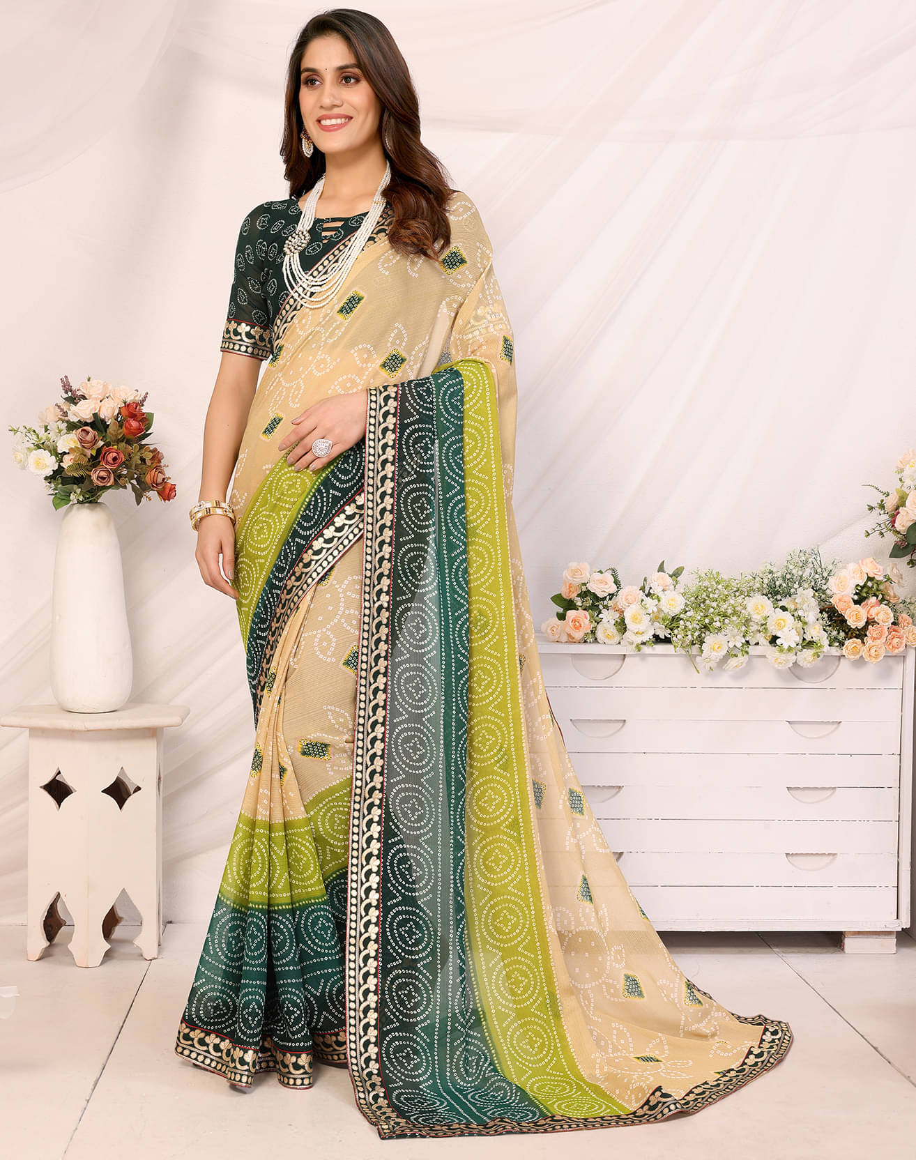     			Yashika Georgette Printed Saree With Unstitched Blouse Piece ( Grey )